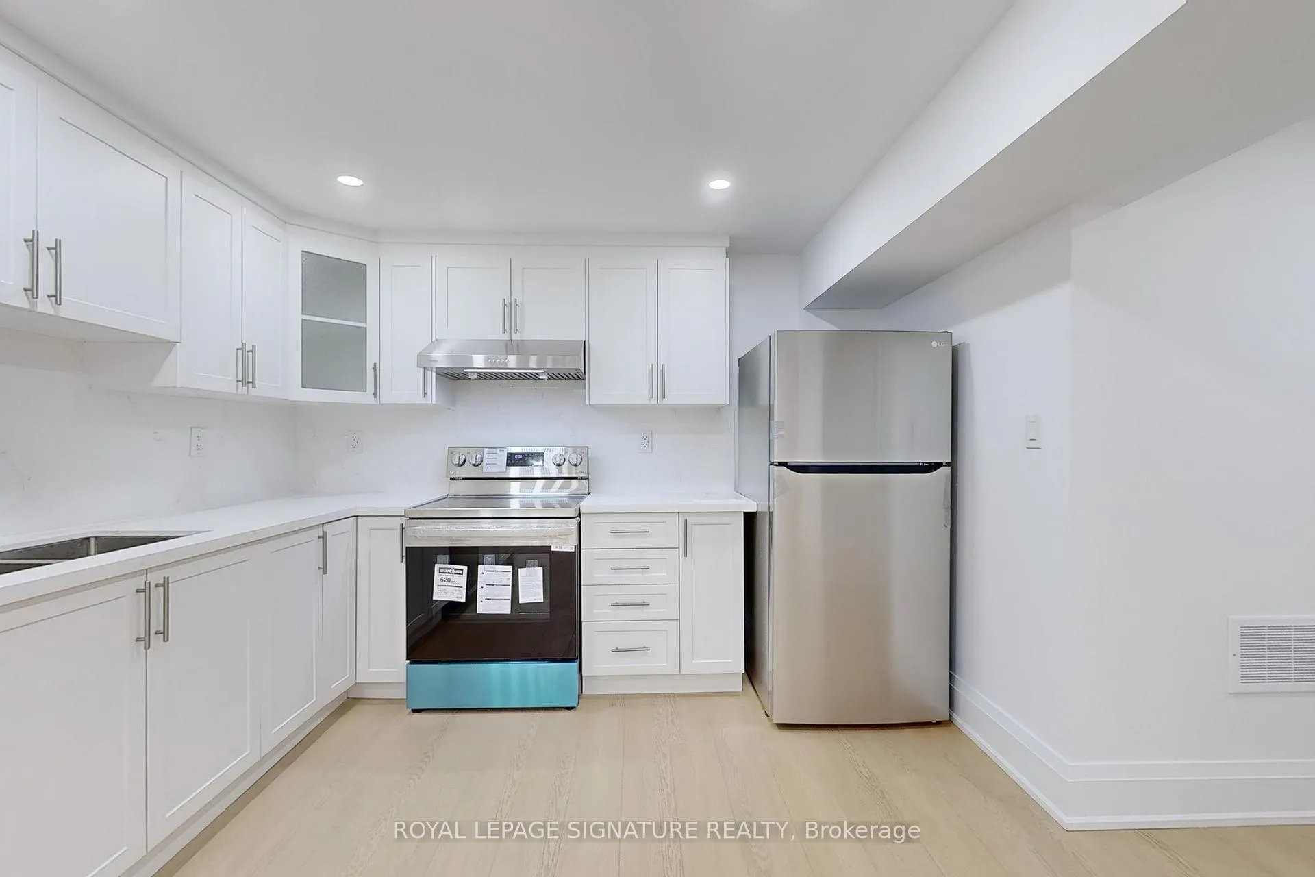 Photo 13 of Unit Bsmt, 1018 Glenbourne Drive, Oshawa, Pinecrest — HOMEH