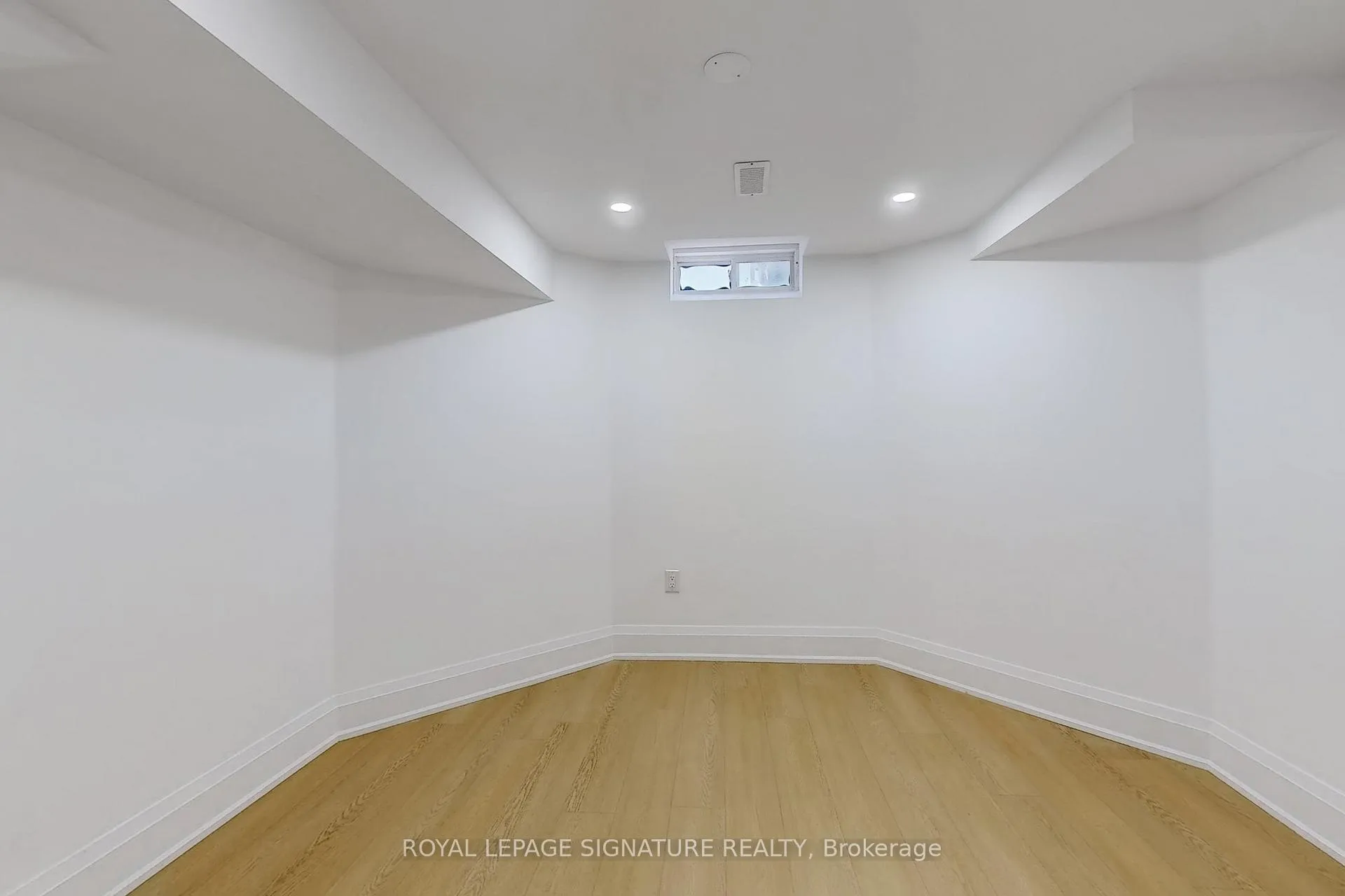 Photo 17 of Unit Bsmt, 1018 Glenbourne Drive, Oshawa, Pinecrest — HOMEH