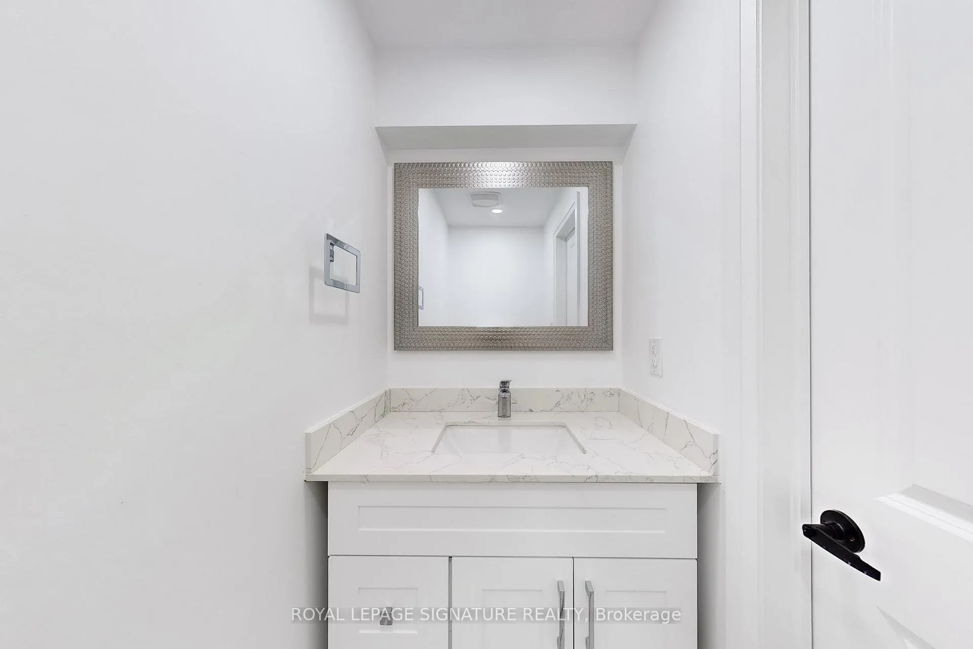 Photo 26 of Unit Bsmt, 1018 Glenbourne Drive, Oshawa, Pinecrest — HOMEH