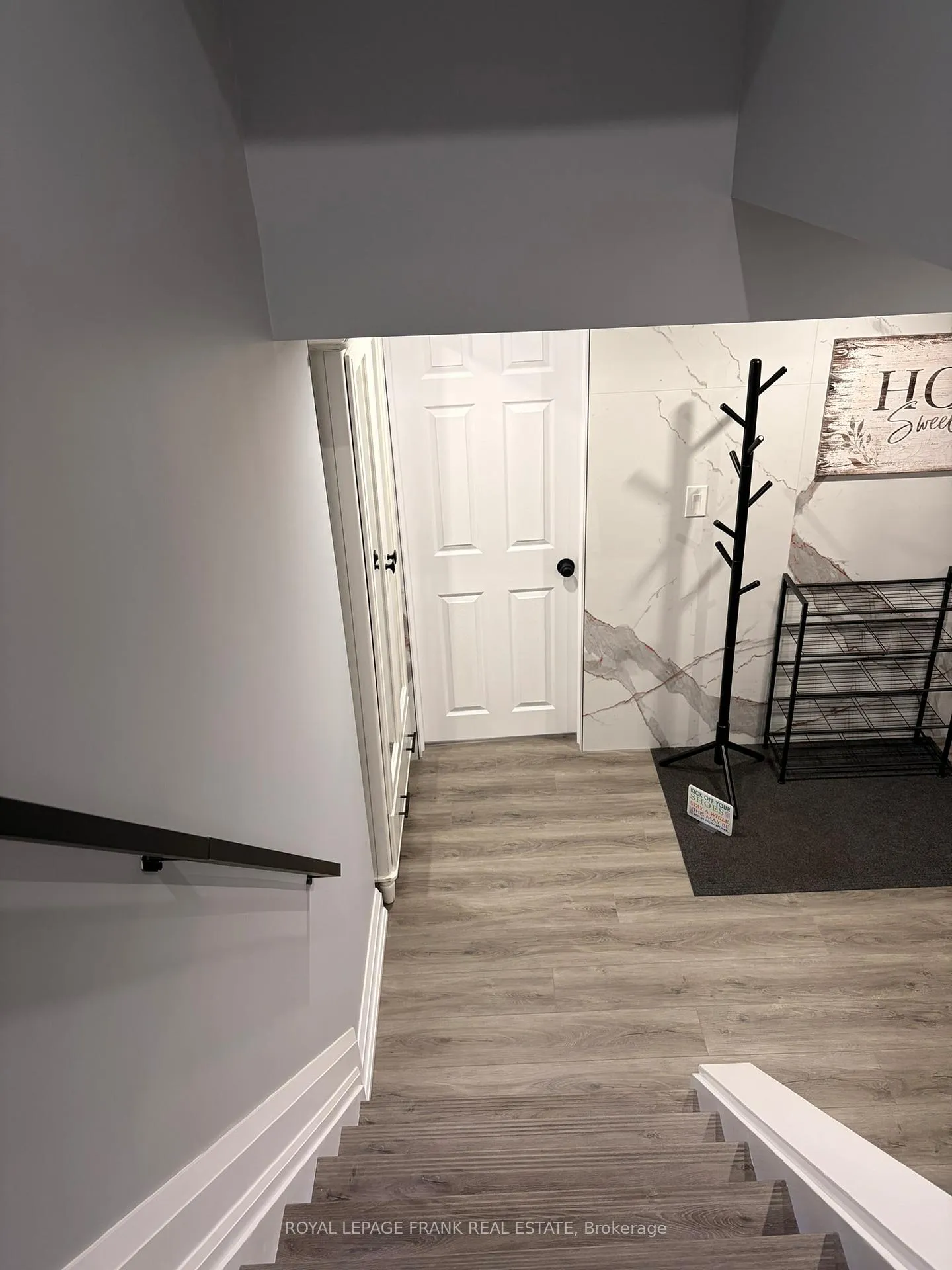 Photo 2 of Unit Basement, 110 Glenabbey Drive, Clarington, Courtice — HOMEH