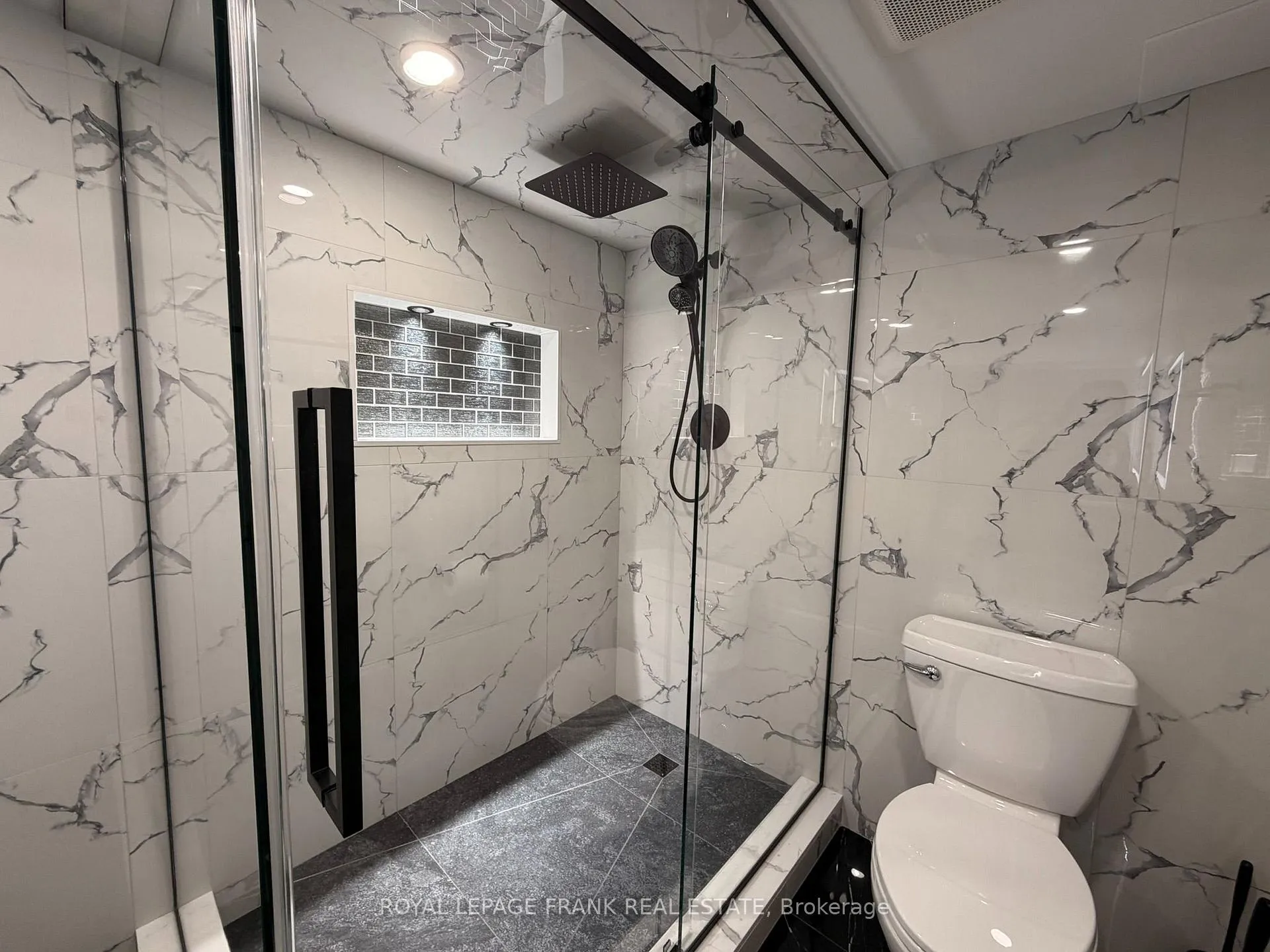 Photo 13 of Unit Basement, 110 Glenabbey Drive, Clarington, Courtice — HOMEH