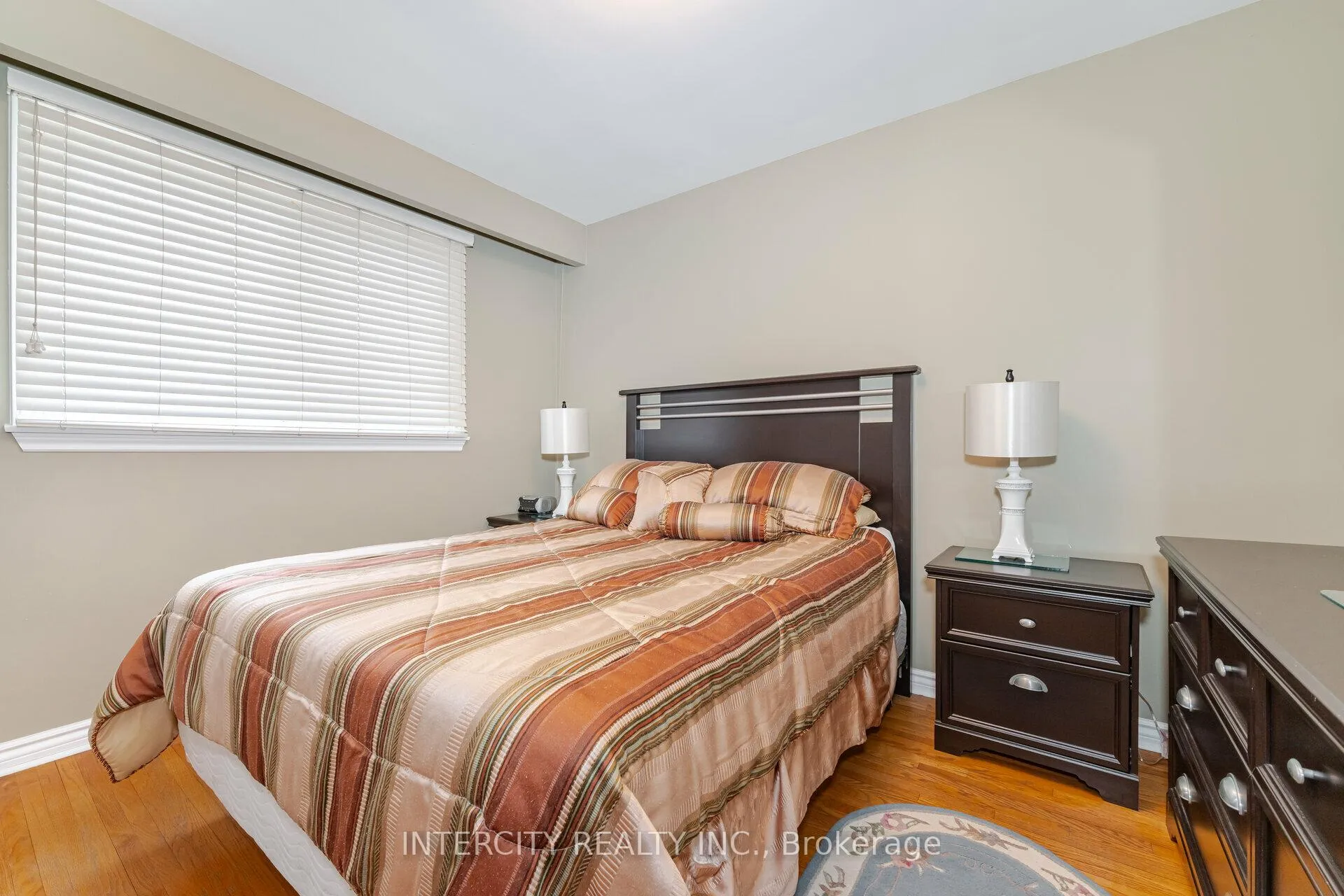 Photo 15 of 130 Centre Street, Vaughan, Uplands — HOMEH
