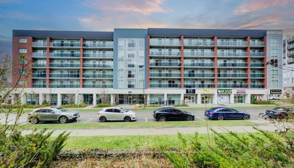 Front of Unit 606, 308 Lester Street