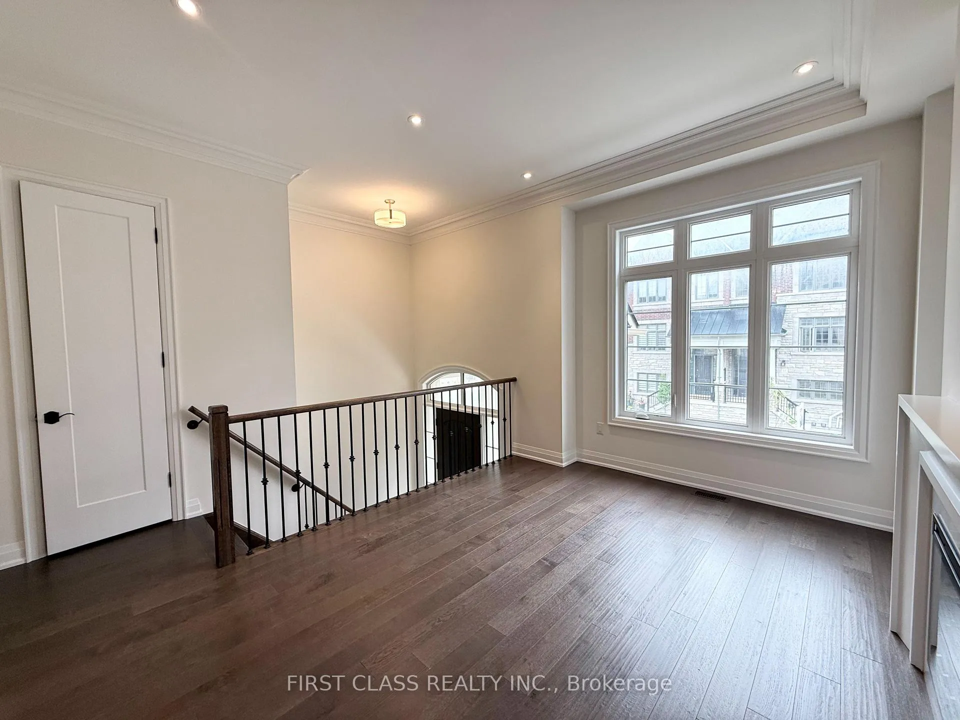 Photo 4 of 12 Abbeyhill Lane, Markham, Angus Glen — HOMEH