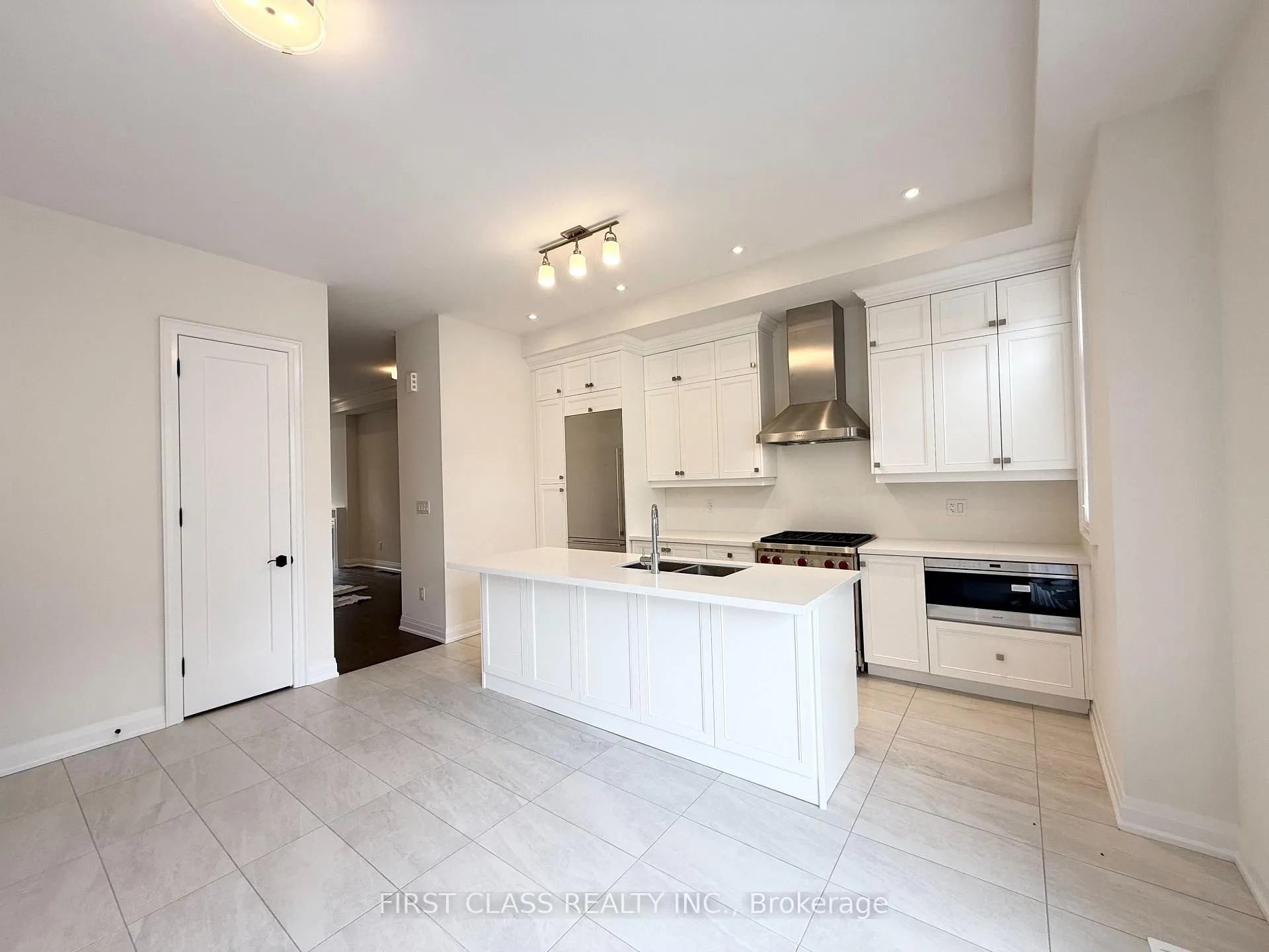 Photo 7 of 12 Abbeyhill Lane, Markham, Angus Glen — HOMEH