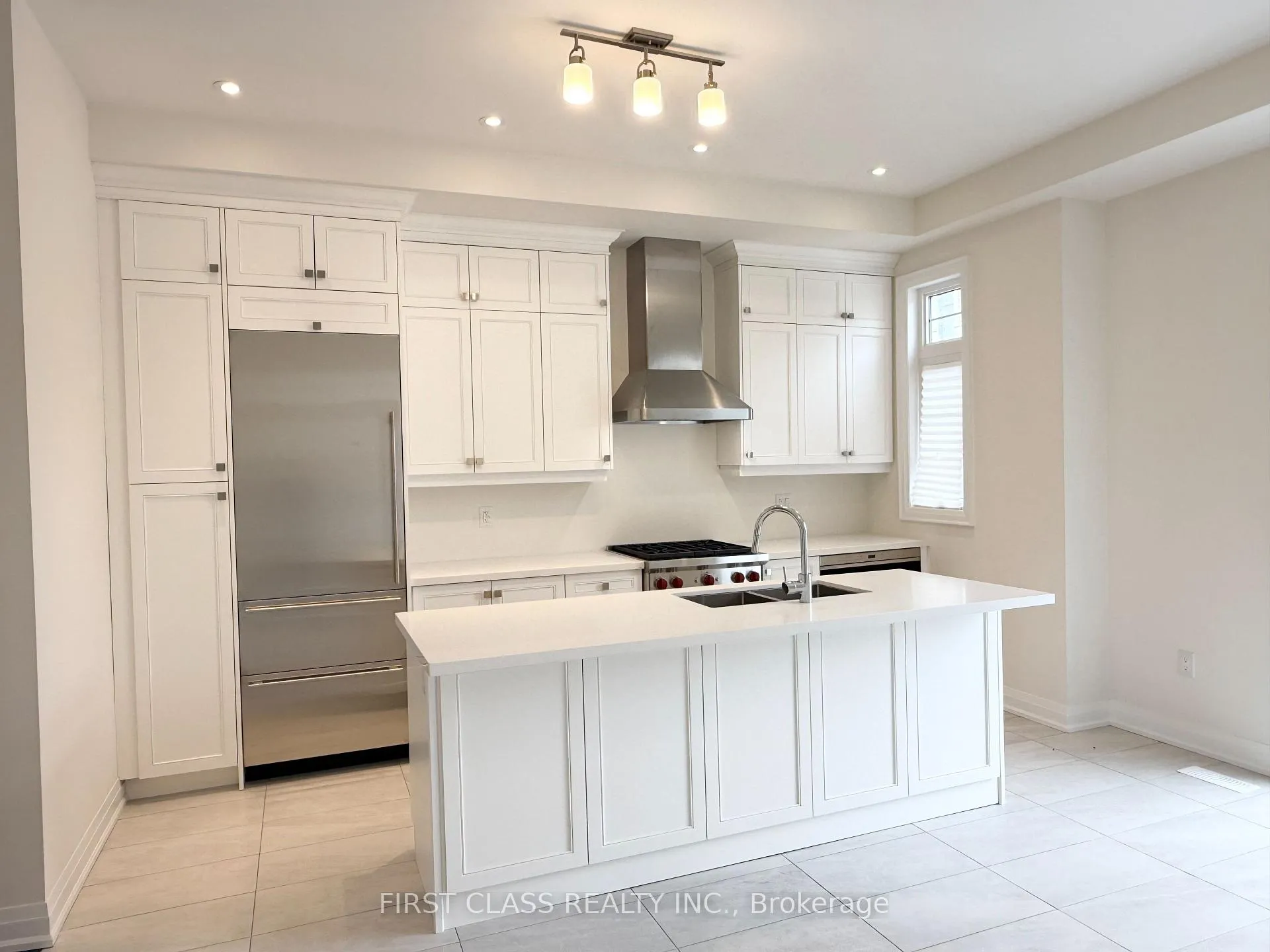 Photo 8 of 12 Abbeyhill Lane, Markham, Angus Glen — HOMEH