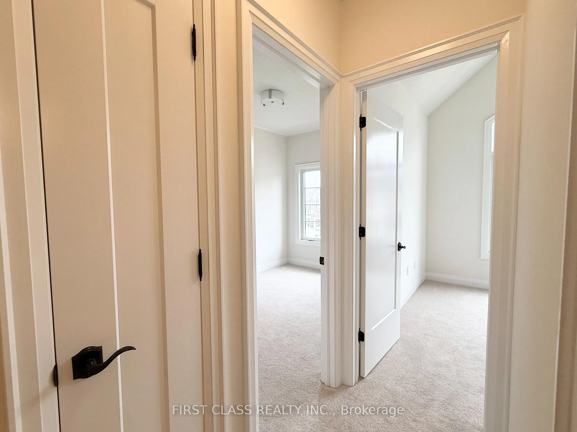 Photo 14 of 12 Abbeyhill Lane, Markham, Angus Glen — HOMEH