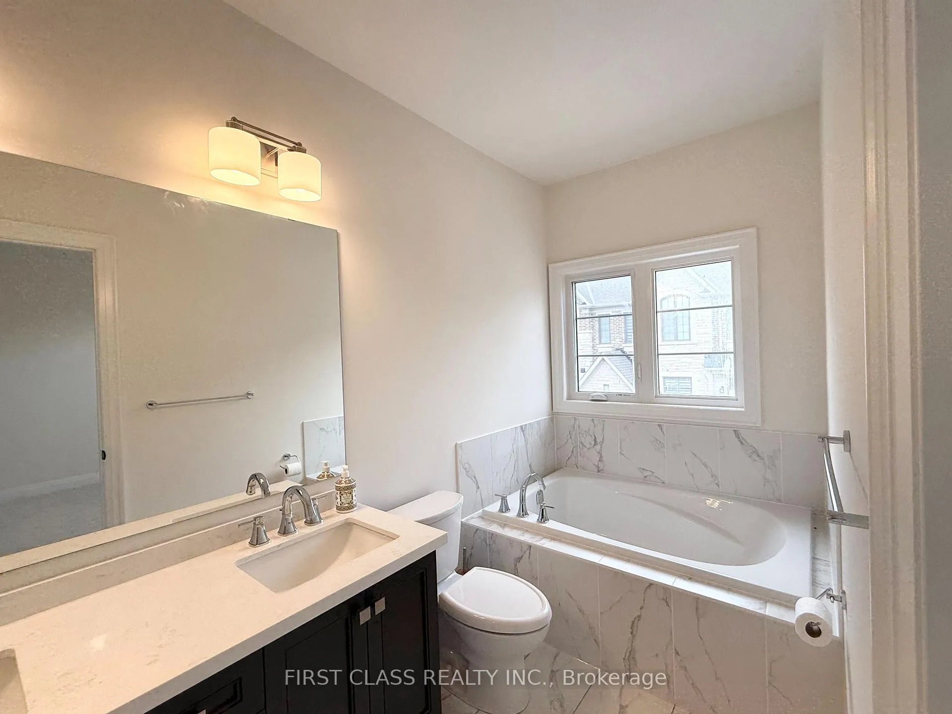 Photo 19 of 12 Abbeyhill Lane, Markham, Angus Glen — HOMEH