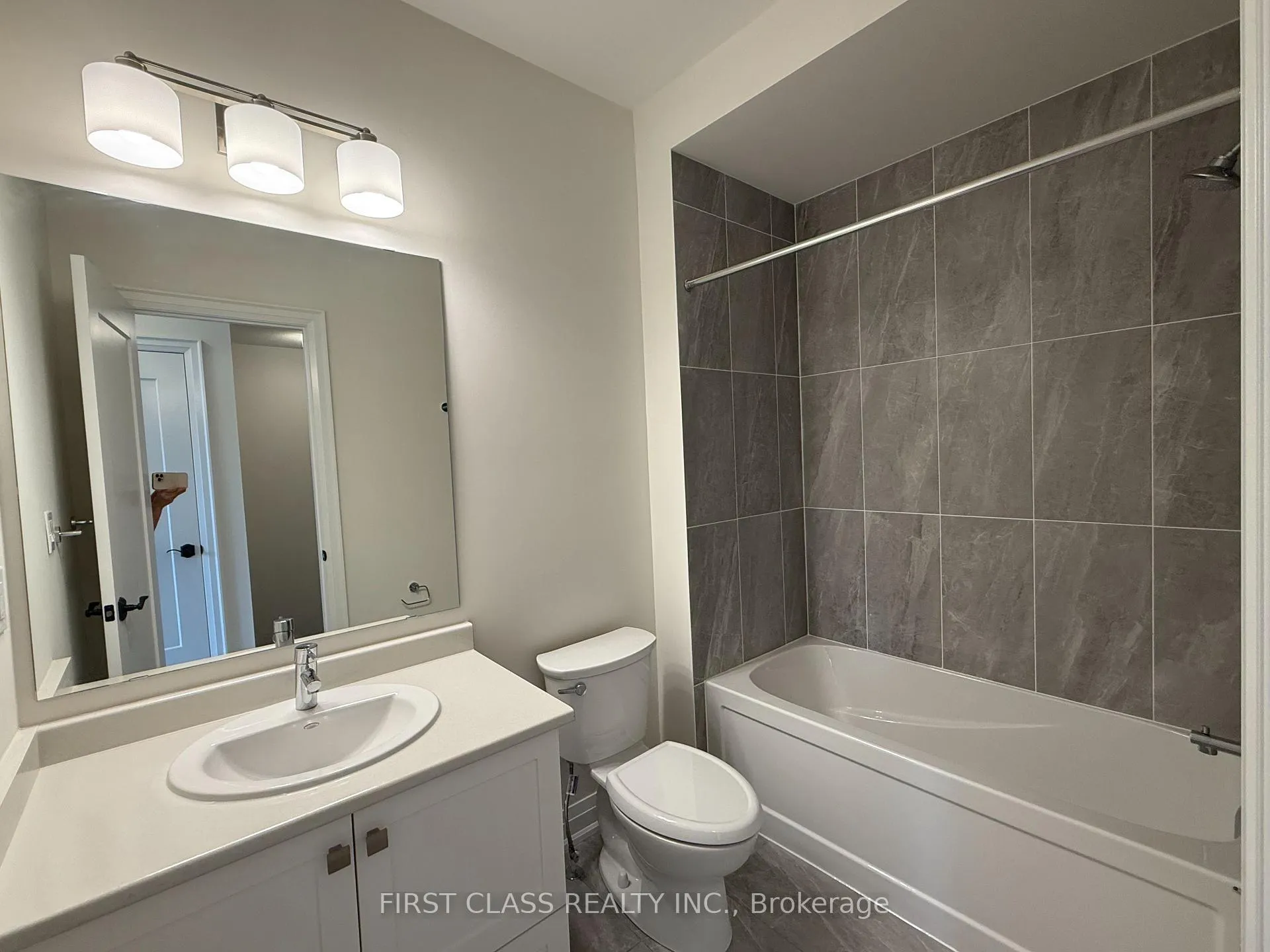 Photo 26 of 12 Abbeyhill Lane, Markham, Angus Glen — HOMEH
