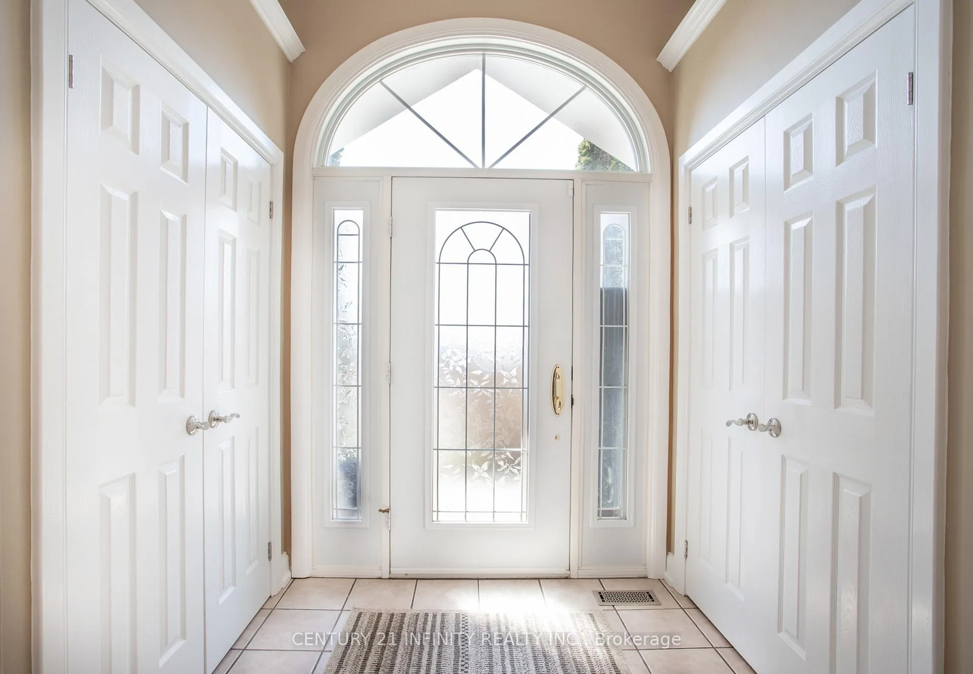 Photo 9 of 1501 Kodiak Street, Pickering, Rural Pickering — HOMEH