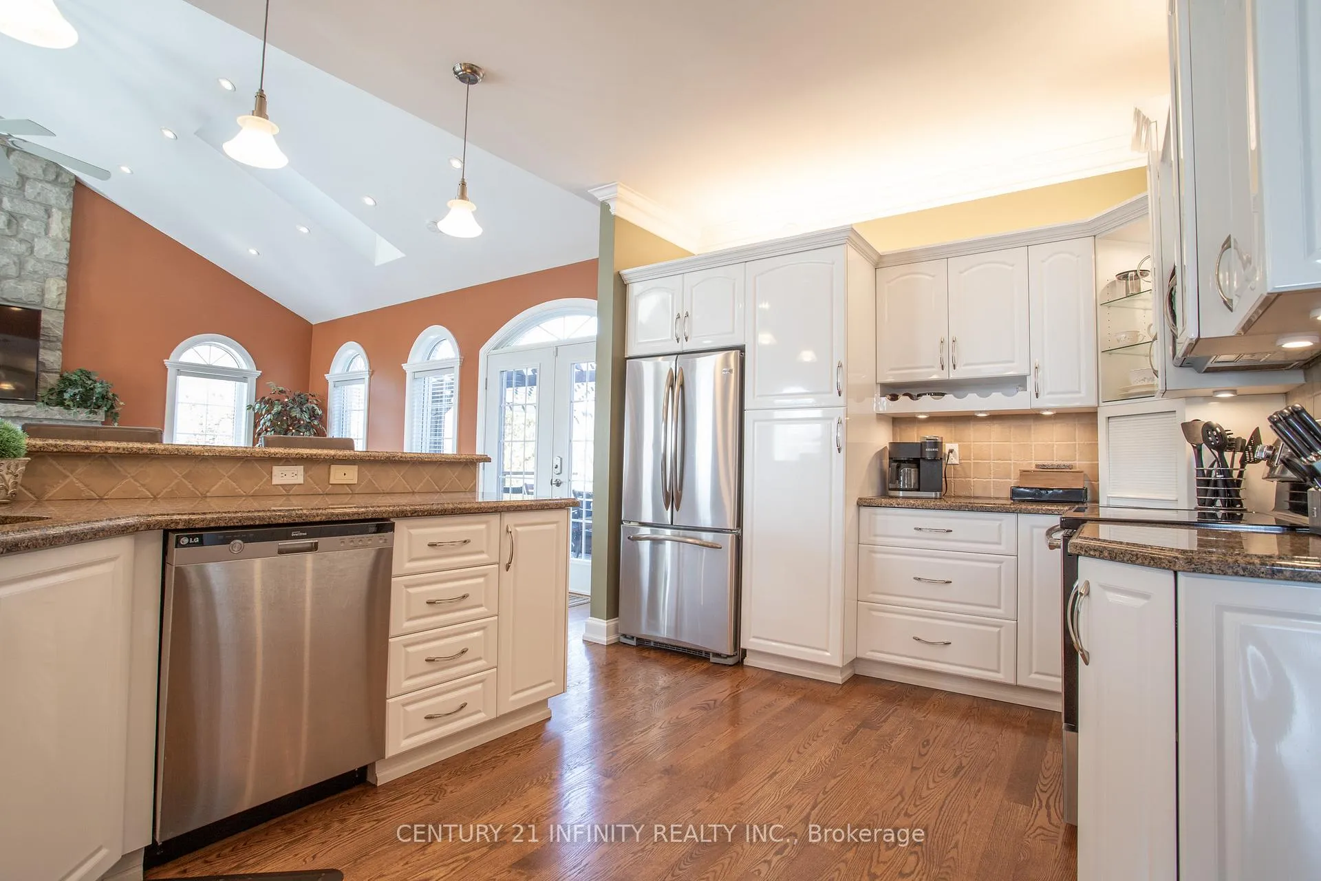 Photo 14 of 1501 Kodiak Street, Pickering, Rural Pickering — HOMEH