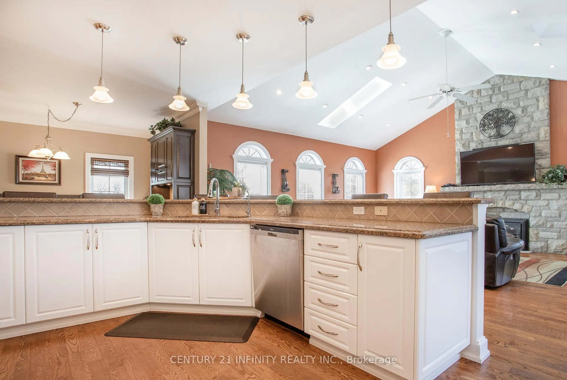 Photo 15 of 1501 Kodiak Street, Pickering, Rural Pickering — HOMEH