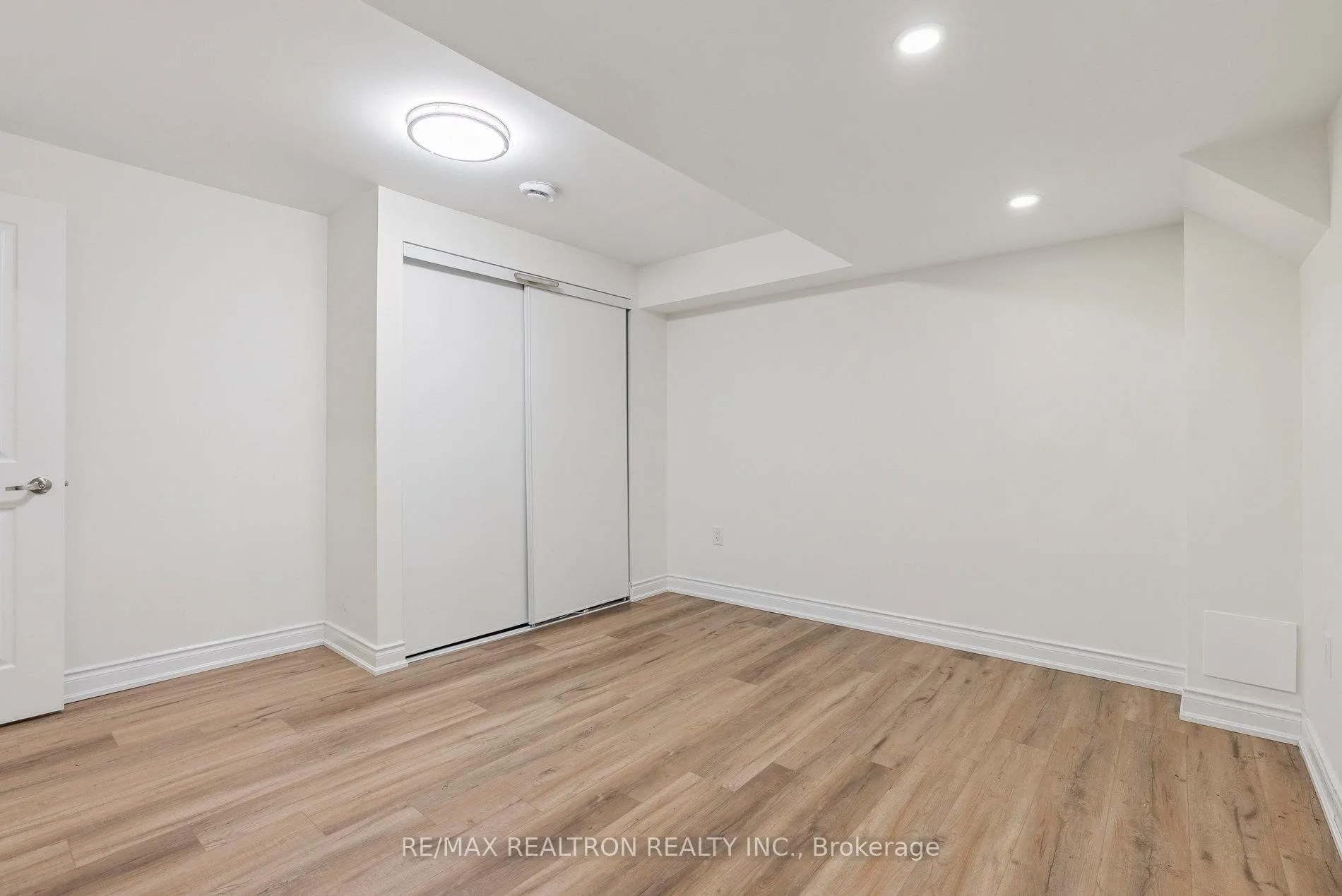 Photo 10 of 38 Balsdon (Lower Level) Hollow, Whitby, Lynde Creek — HOMEH