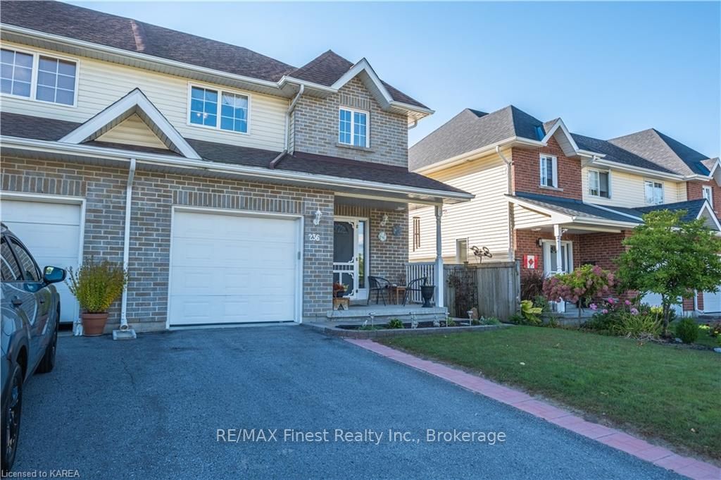 Photo 2 of 236 River Street, Gananoque — HOMEH
