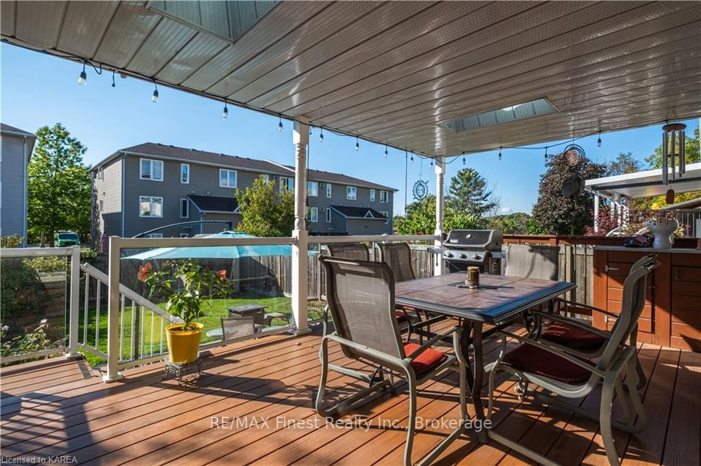 Photo 12 of 236 River Street, Gananoque — HOMEH