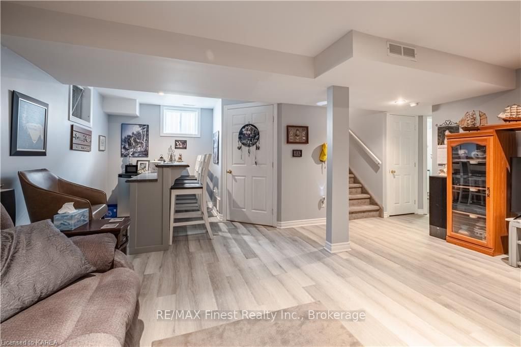 Photo 26 of 236 River Street, Gananoque — HOMEH
