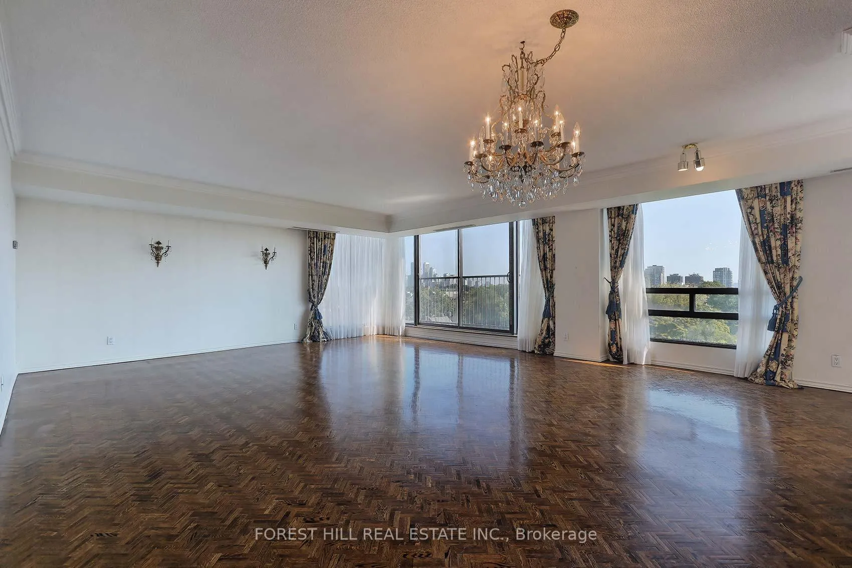 Photo 7 of Unit 901/902, 449 Walmer Road, Toronto, Forest Hill South — HOMEH