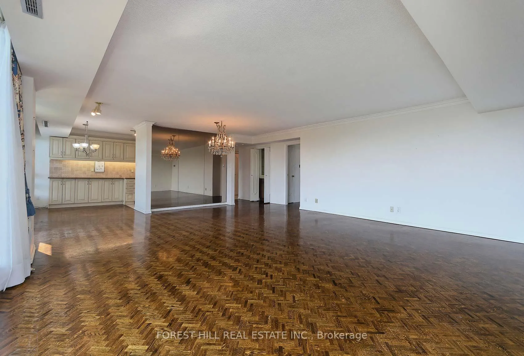 Photo 10 of Unit 901/902, 449 Walmer Road, Toronto, Forest Hill South — HOMEH