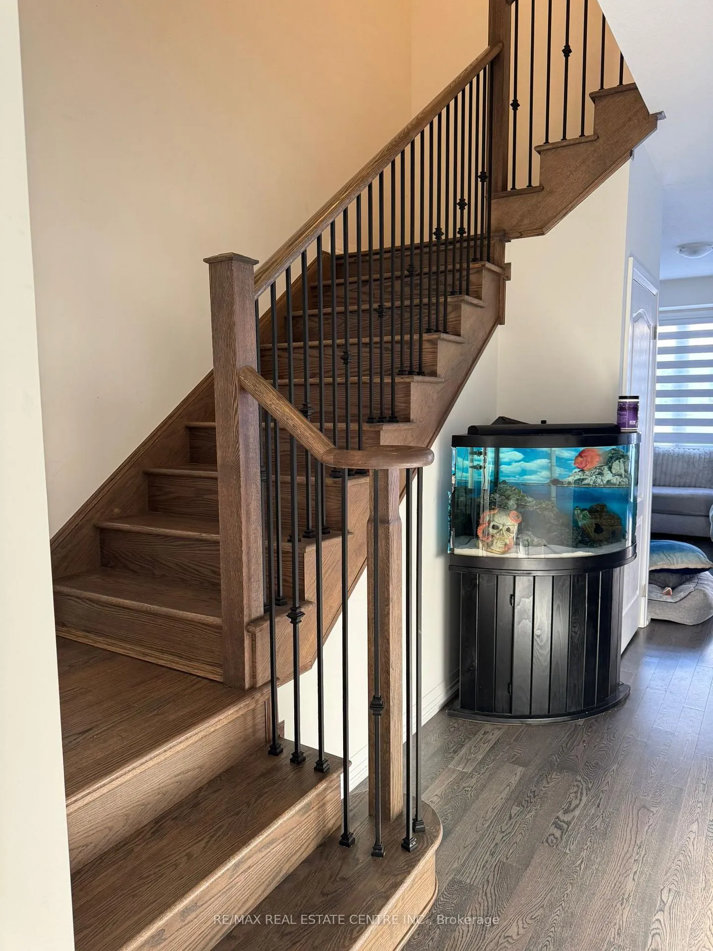 Photo 5 of 98 Granville Crescent, Haldimand — HOMEH