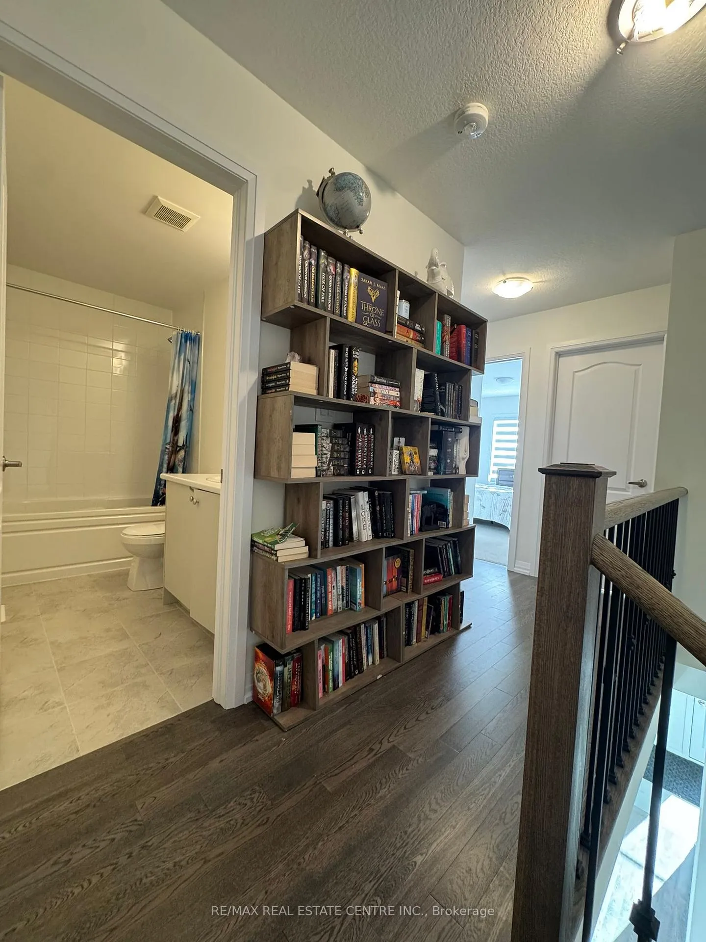 Photo 8 of 98 Granville Crescent, Haldimand — HOMEH