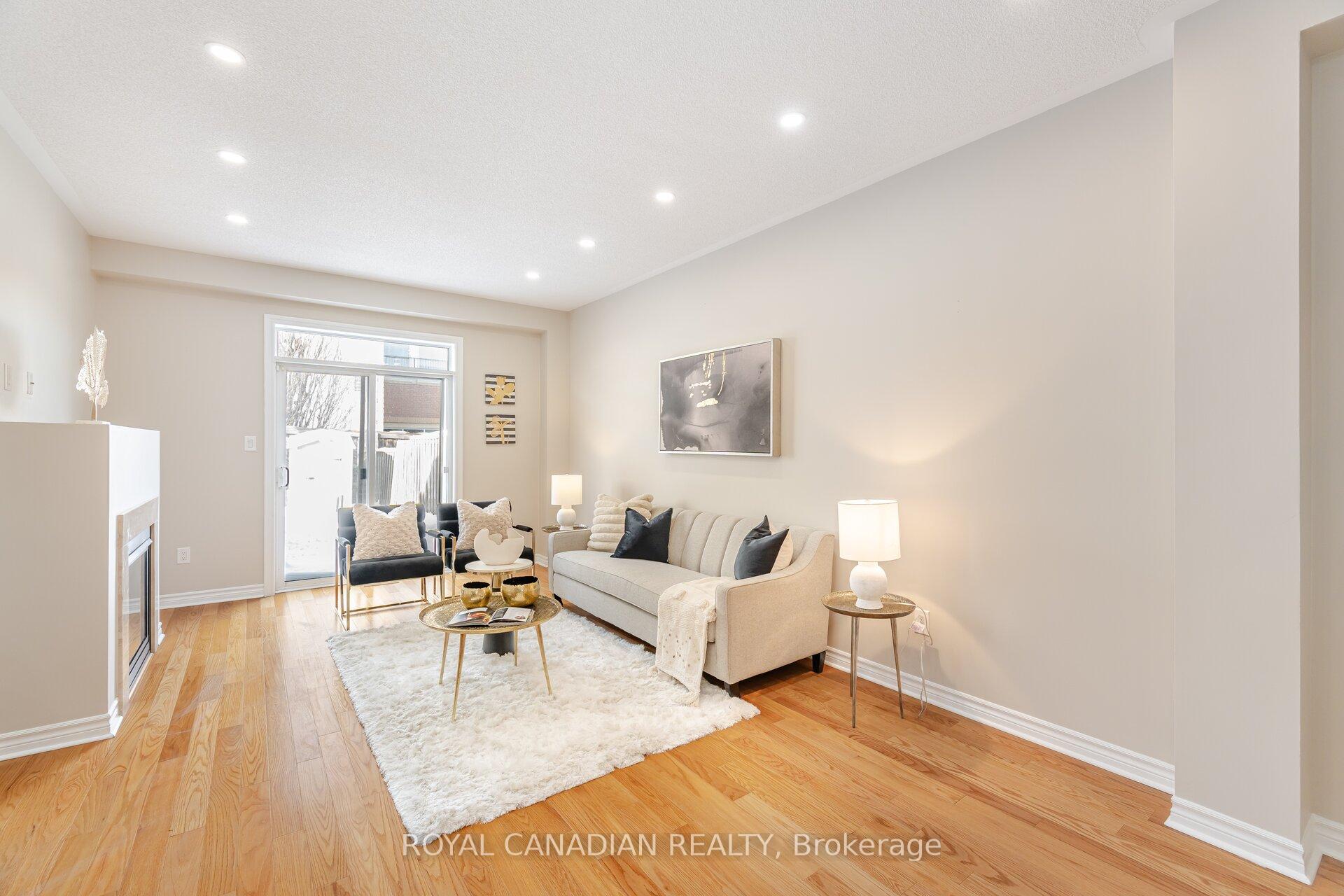 Photo 9 of 20 Horton Street, Ajax, Central East — HOMEH