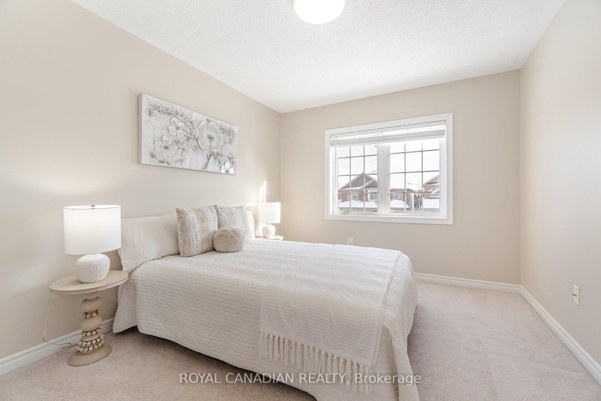 Photo 19 of 20 Horton Street, Ajax, Central East — HOMEH