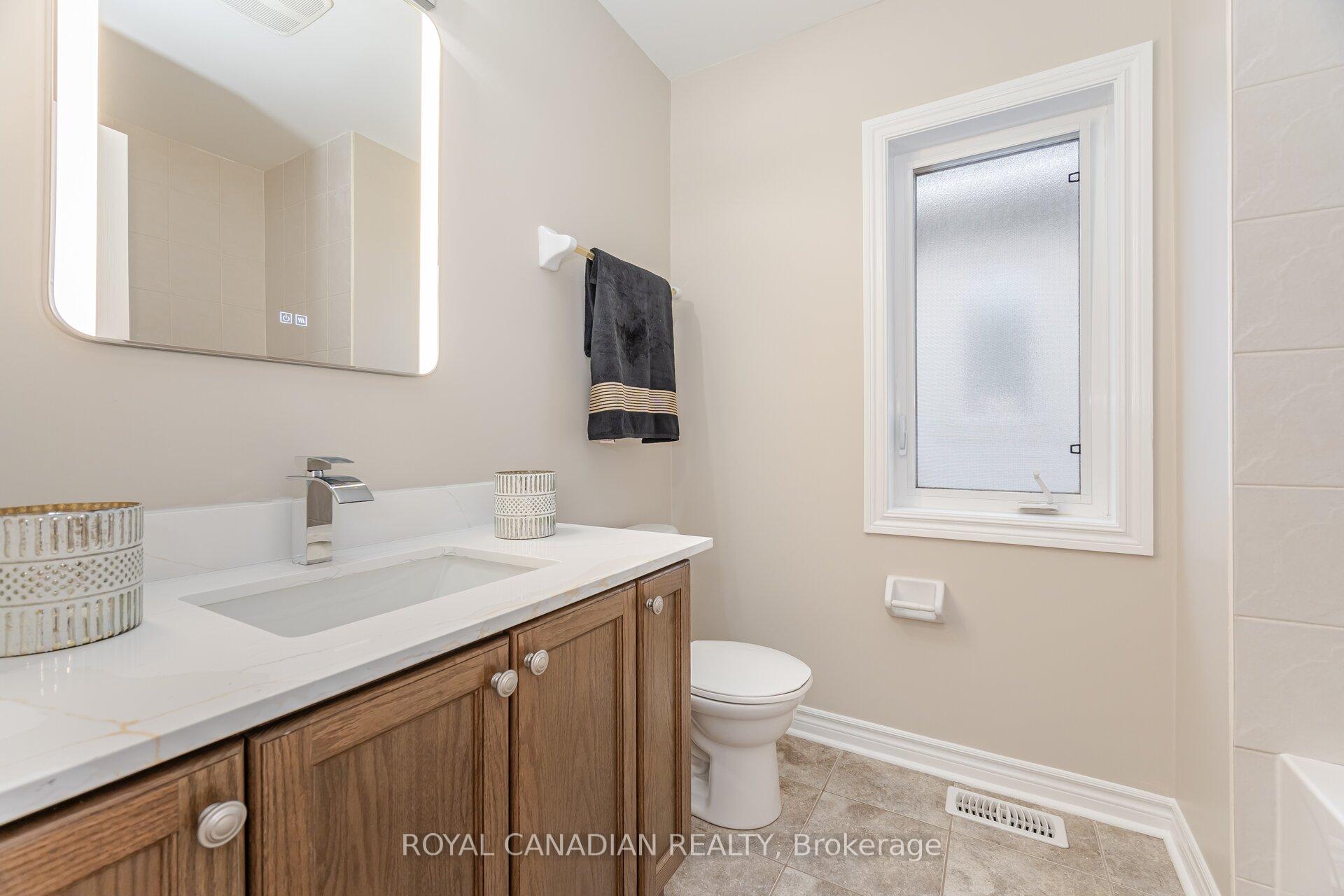 Photo 22 of 20 Horton Street, Ajax, Central East — HOMEH