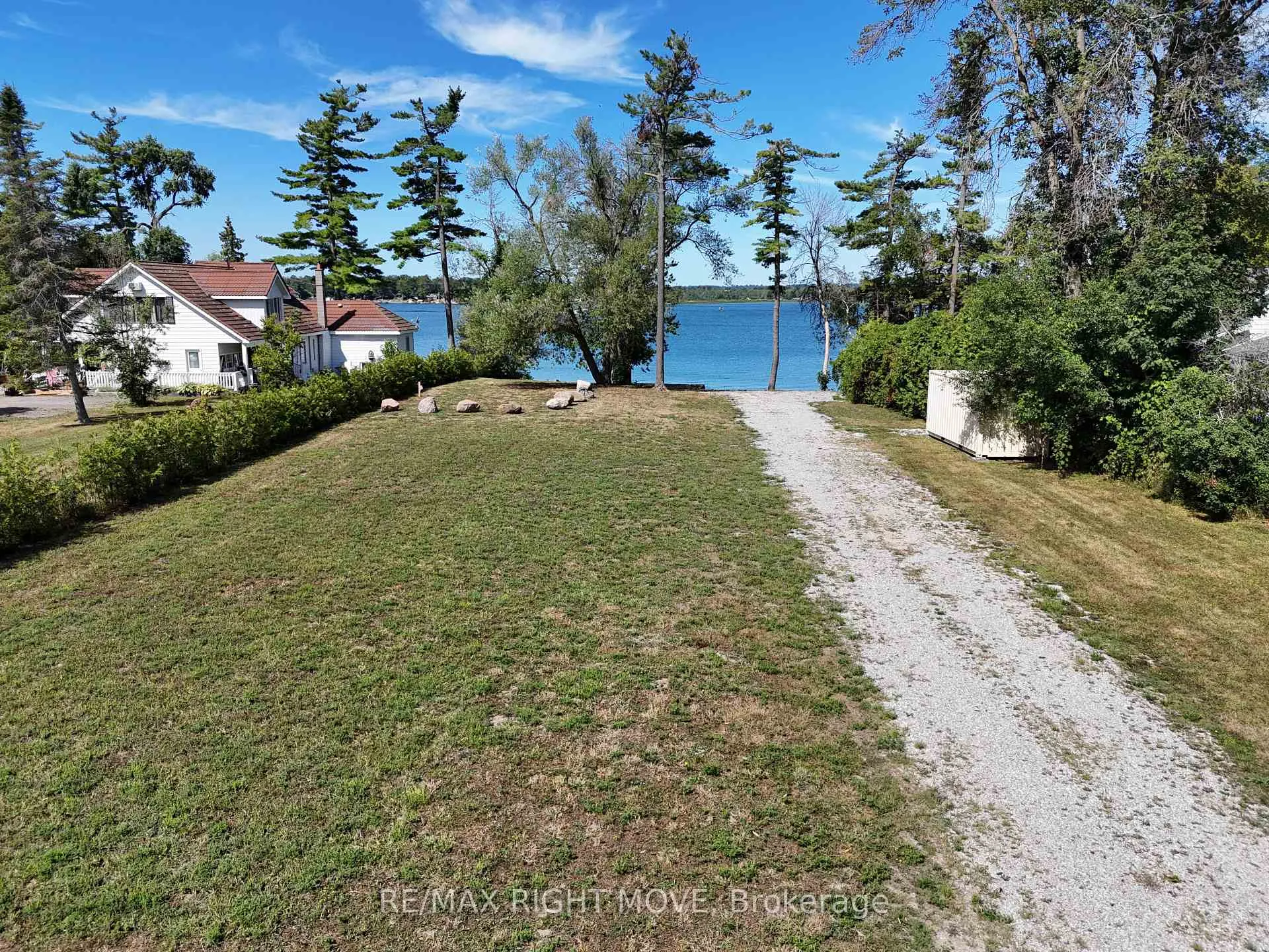 Photo 9 of 135 Creighton Street S, Ramara, Atherley — HOMEH