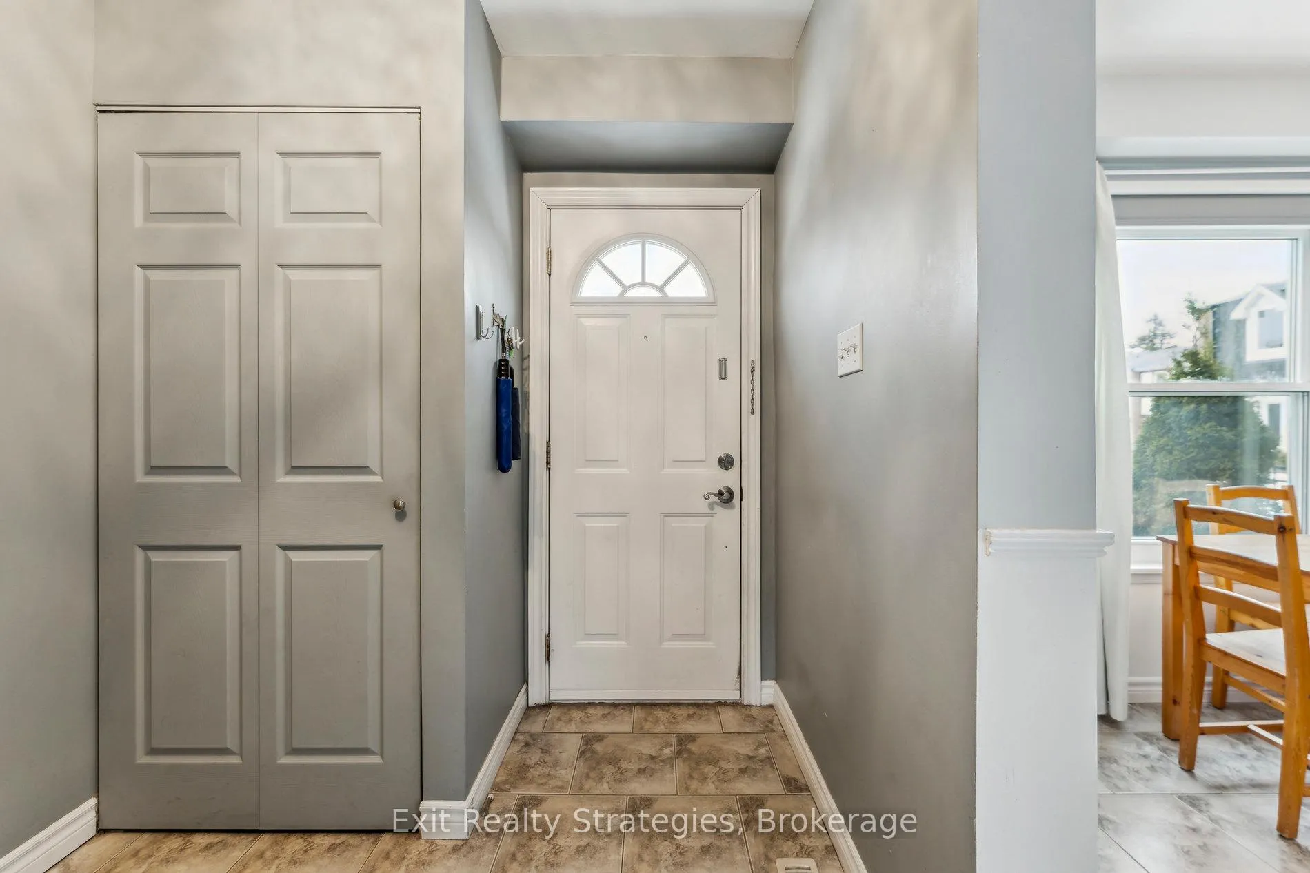 Photo 2 of Unit 78, 900 Central Park Drive N, Brampton, Northgate — HOMEH