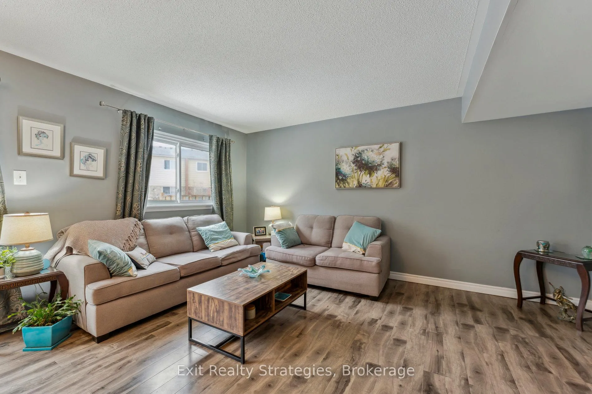 Photo 4 of Unit 78, 900 Central Park Drive N, Brampton, Northgate — HOMEH