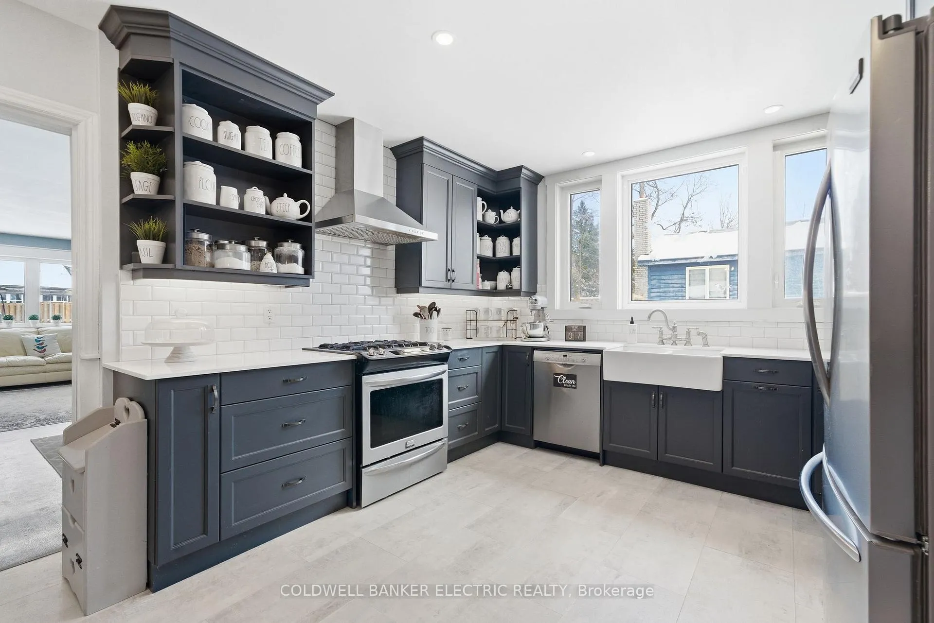 Photo 16 of 36 Ermatinger Street, Selwyn — HOMEH