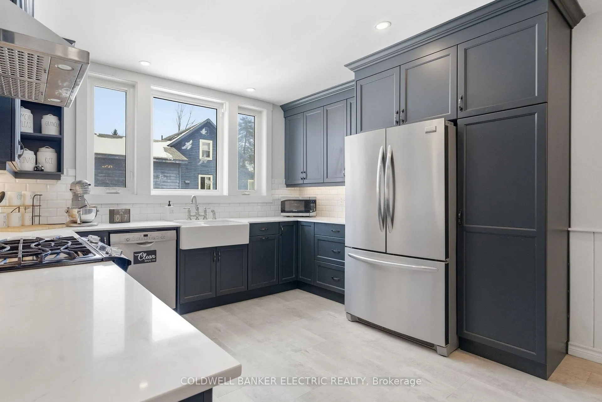 Photo 18 of 36 Ermatinger Street, Selwyn — HOMEH