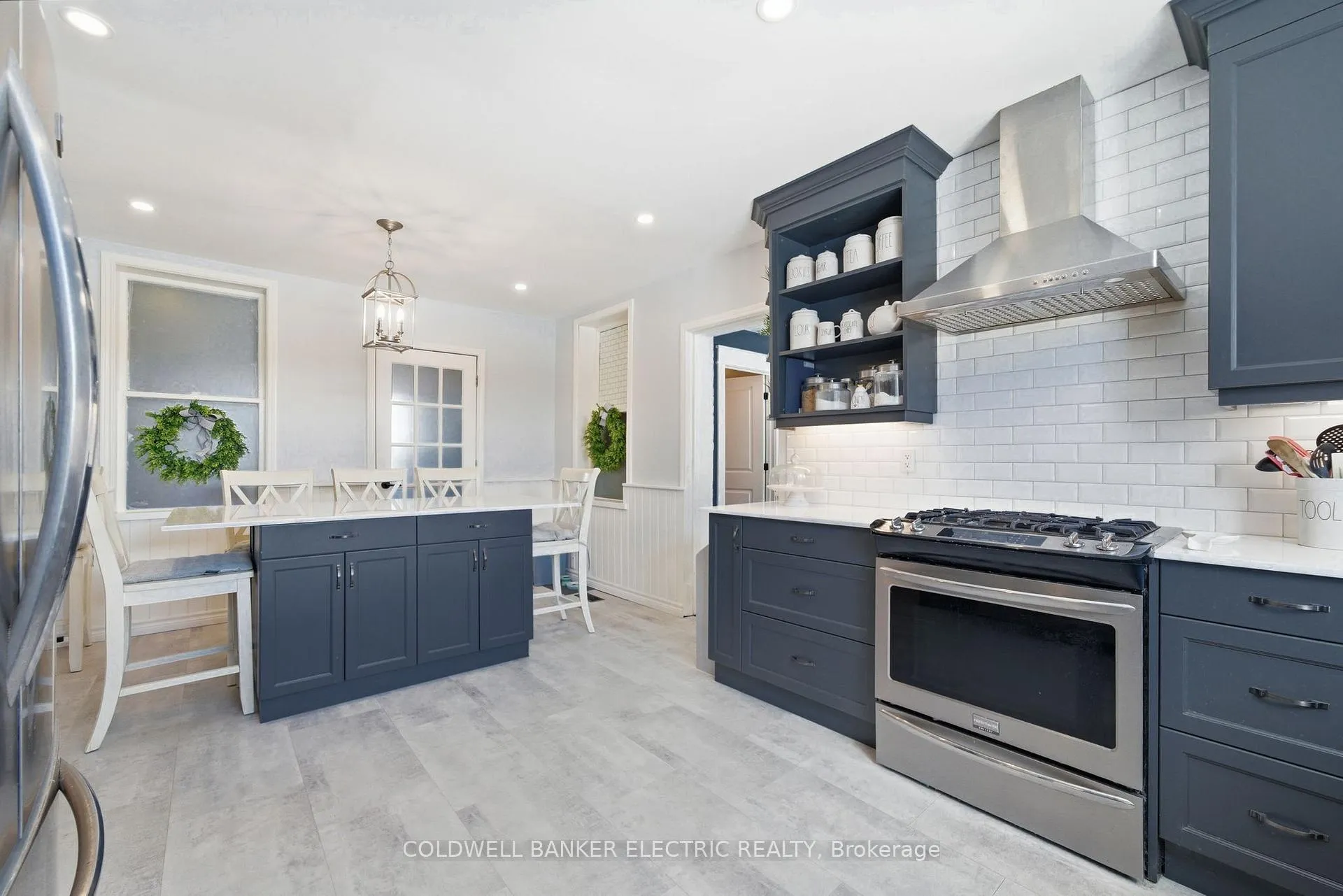 Photo 19 of 36 Ermatinger Street, Selwyn — HOMEH
