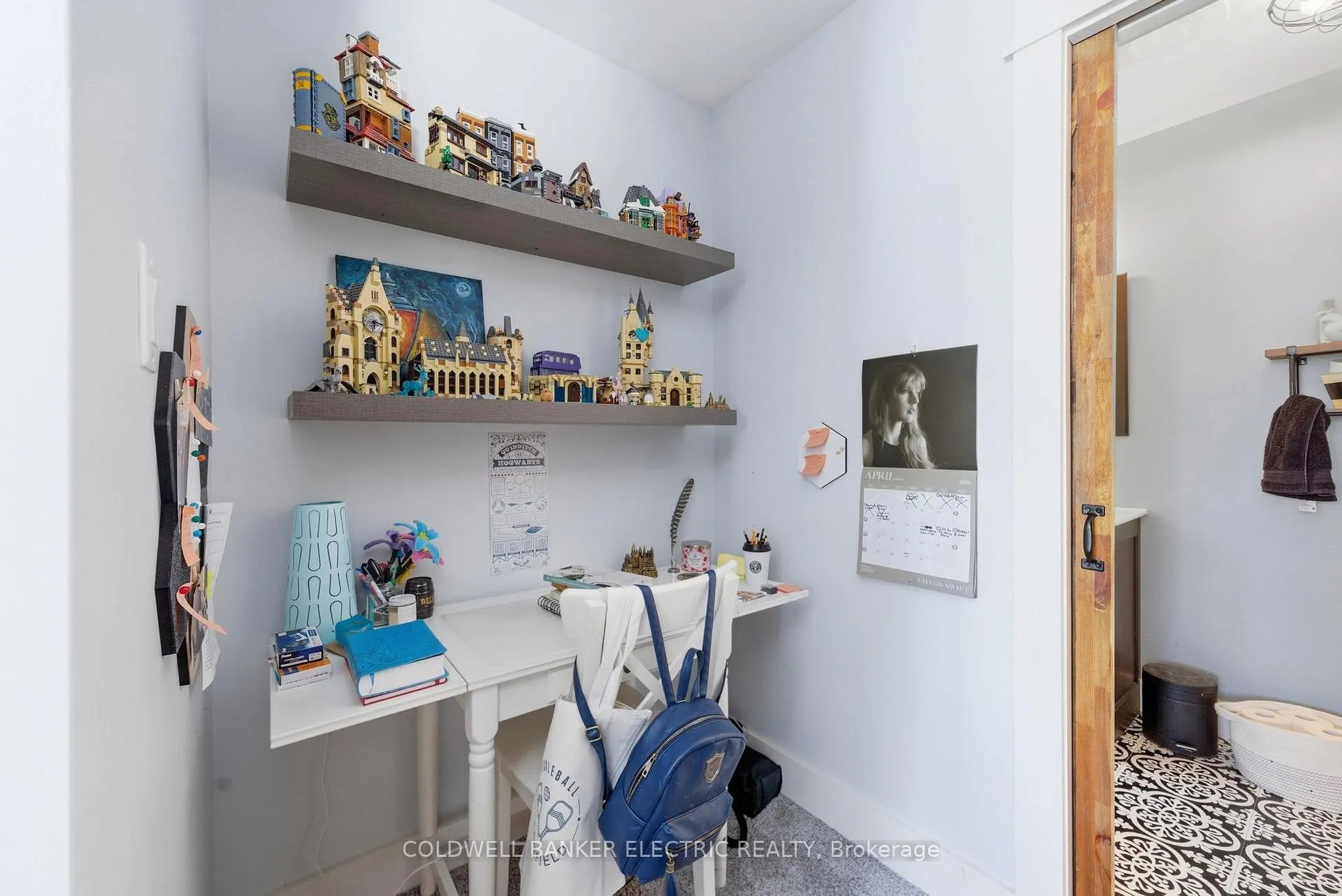 Photo 32 of 36 Ermatinger Street, Selwyn — HOMEH