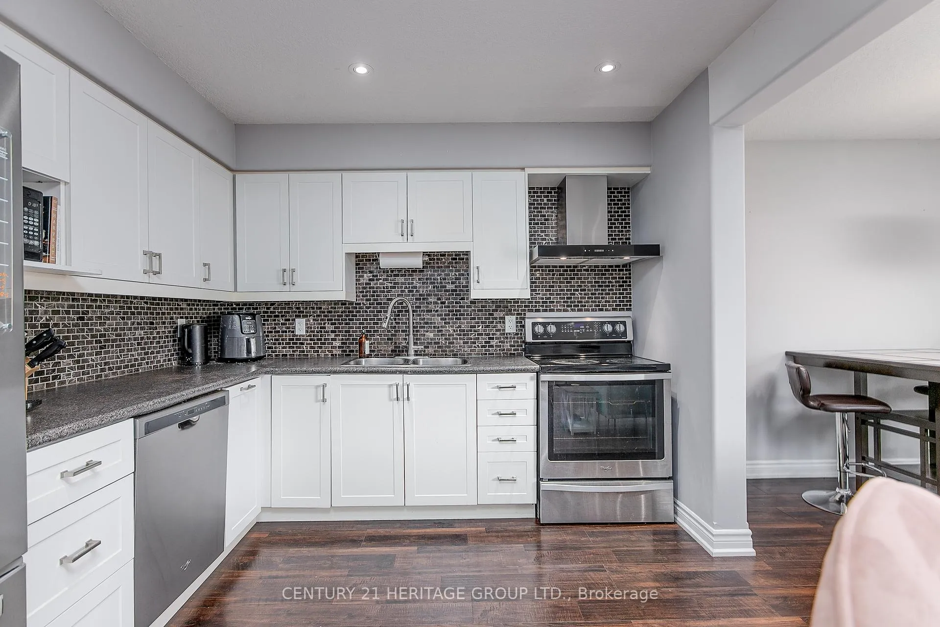 Photo 9 of 70 Falkner Road, New Tecumseth, Alliston — HOMEH