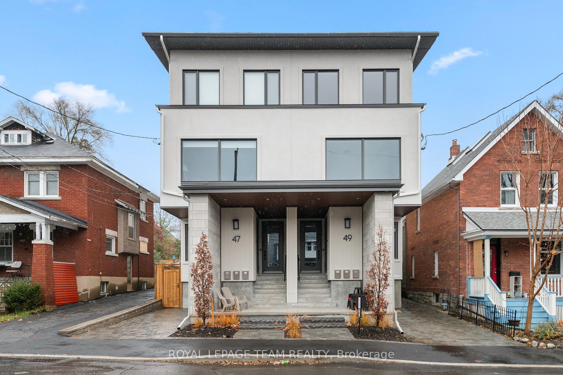 Front of Unit 3, 49 Grosvenor Avenue