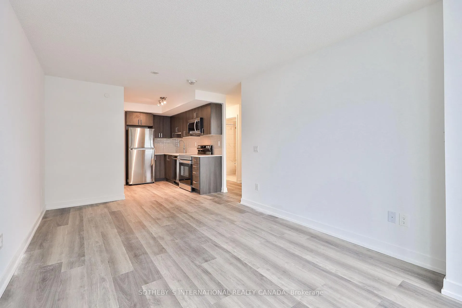 Photo 9 of Unit 2305, 1435 Celebration Drive, Pickering, Bay Ridges — HOMEH