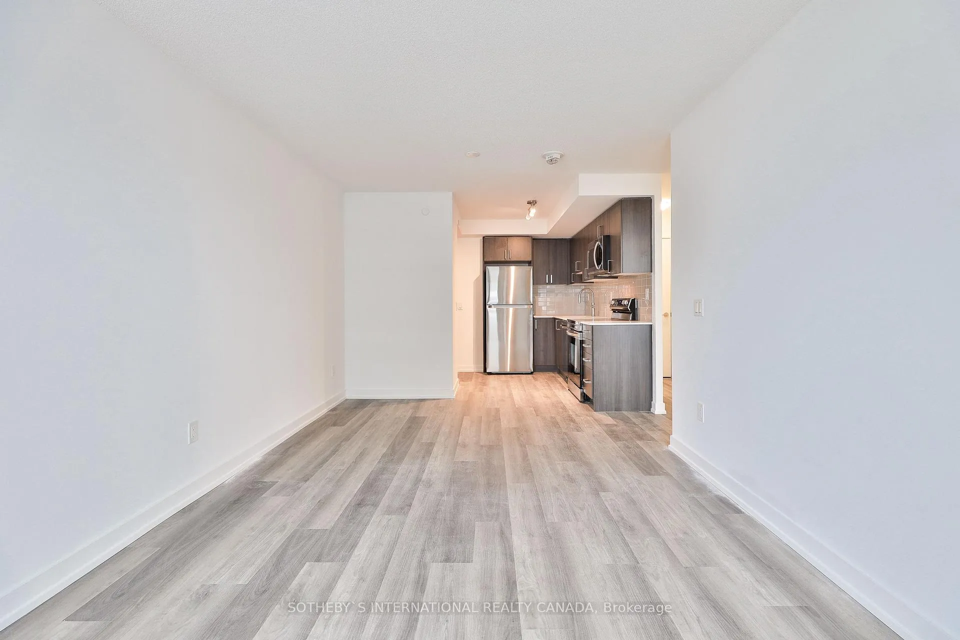 Photo 10 of Unit 2305, 1435 Celebration Drive, Pickering, Bay Ridges — HOMEH
