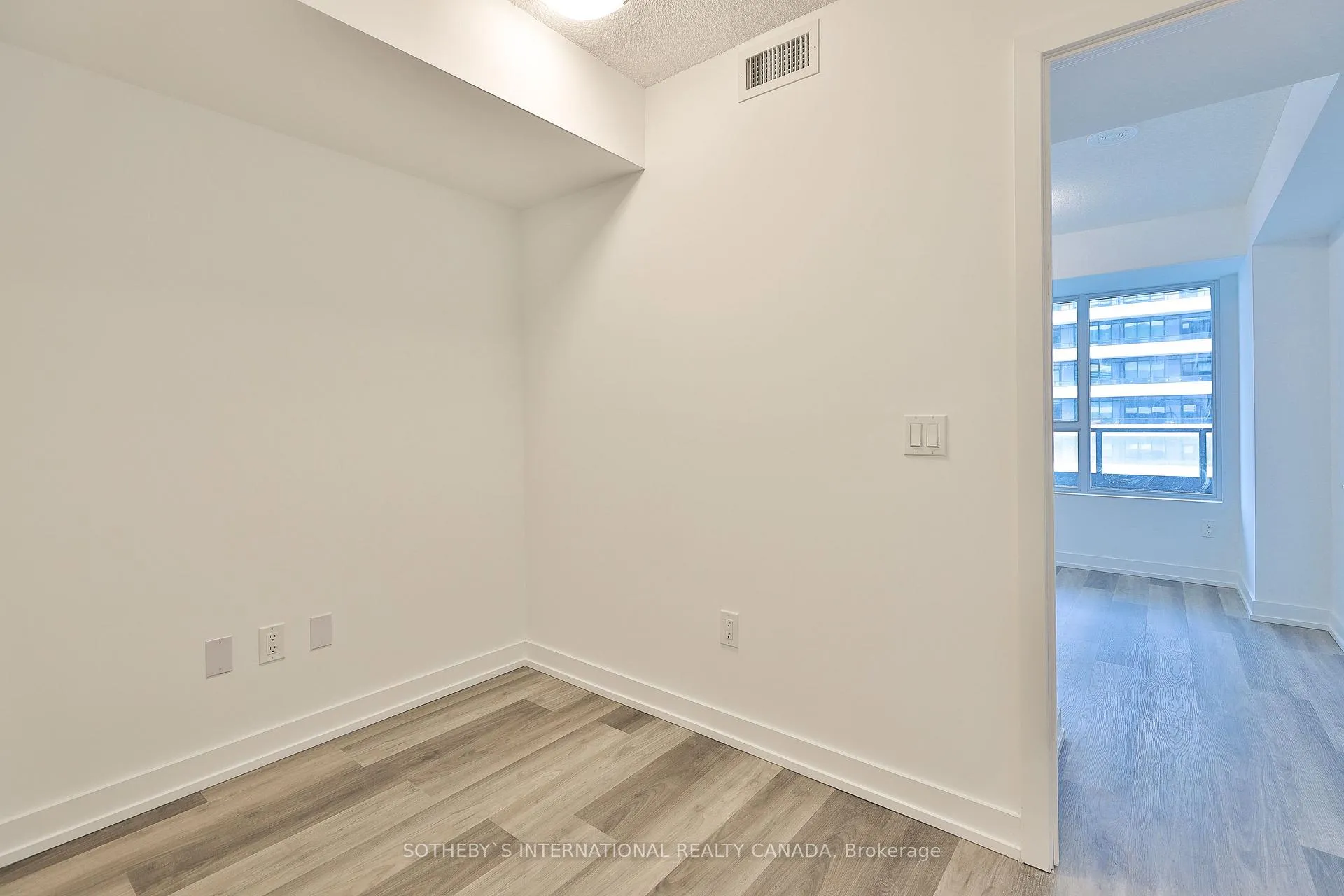 Photo 14 of Unit 2305, 1435 Celebration Drive, Pickering, Bay Ridges — HOMEH