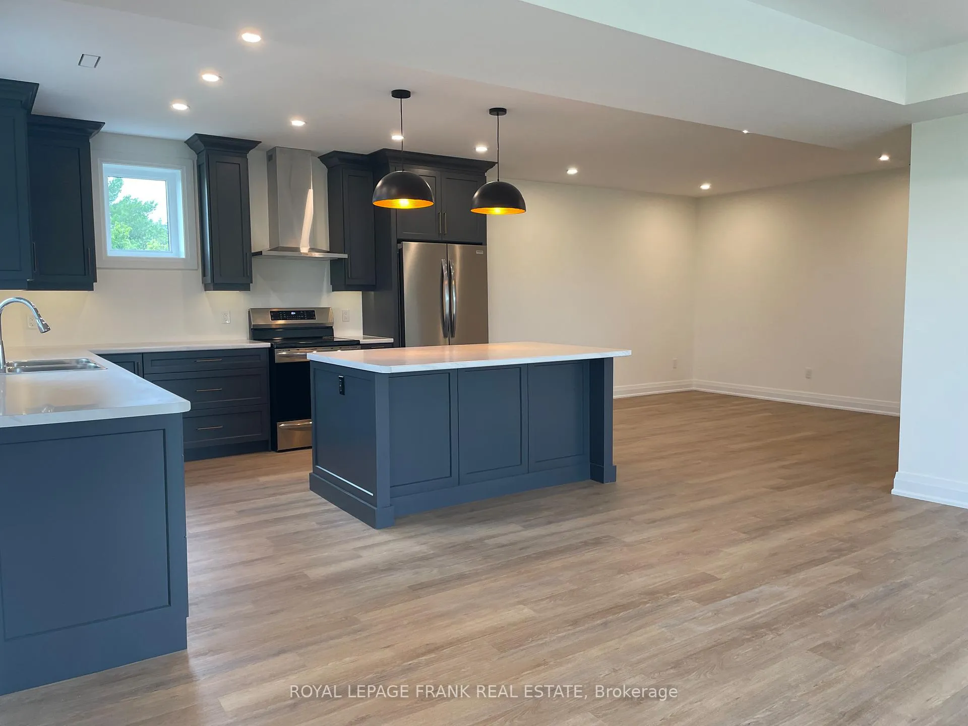 Photo 1 of 760A Foster Drive, Uxbridge, Rural Uxbridge — HOMEH