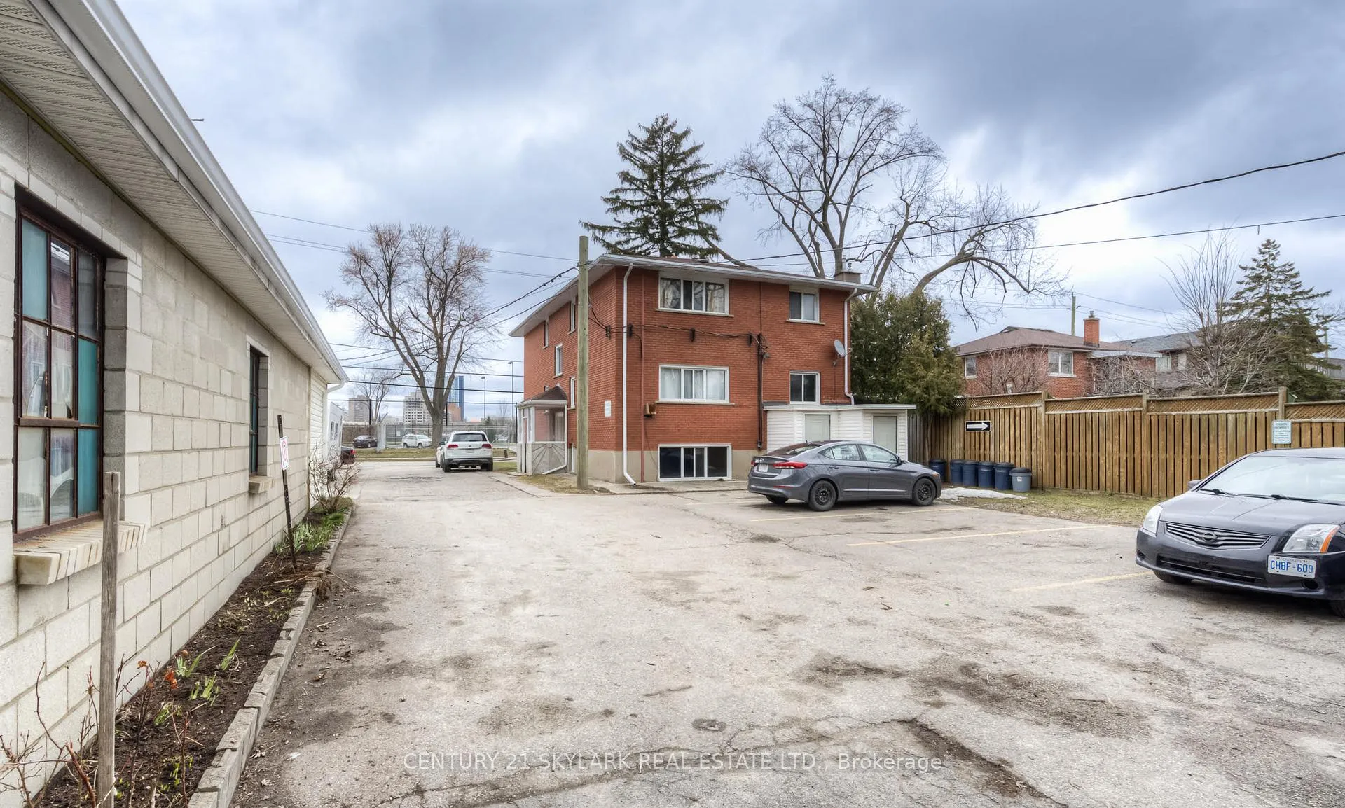 Photo 1 of Unit B, 75 Highland Road, Kitchener — HOMEH