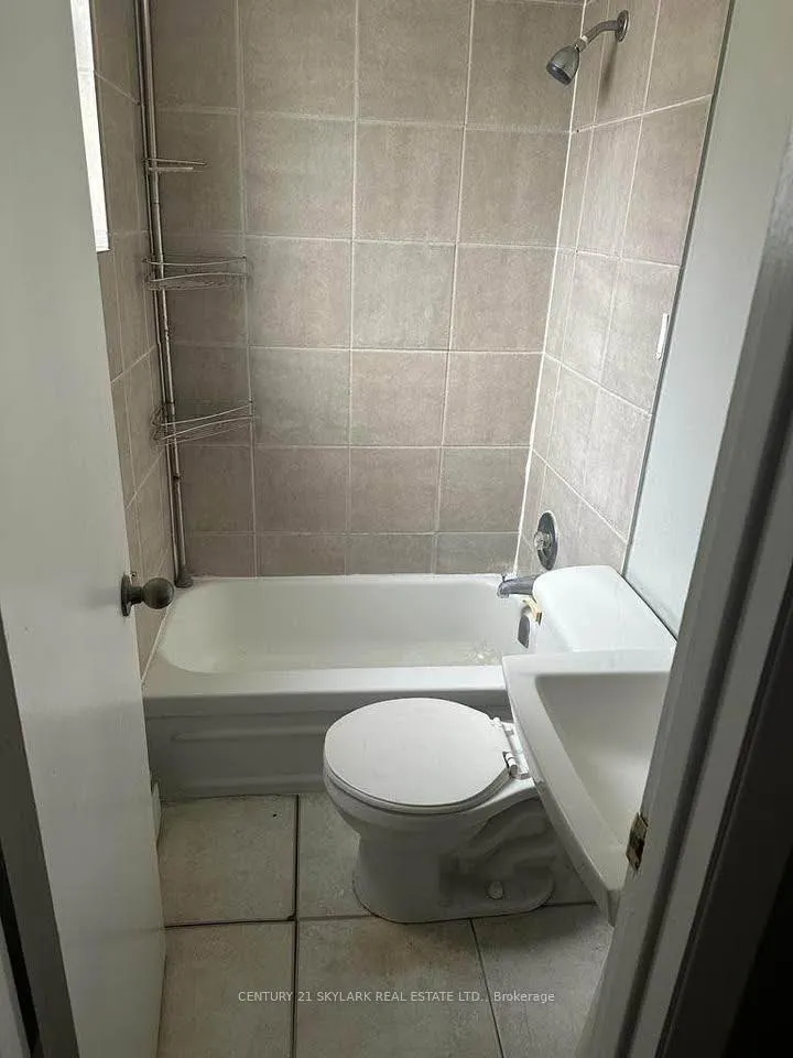 Photo 5 of Unit B, 75 Highland Road, Kitchener — HOMEH