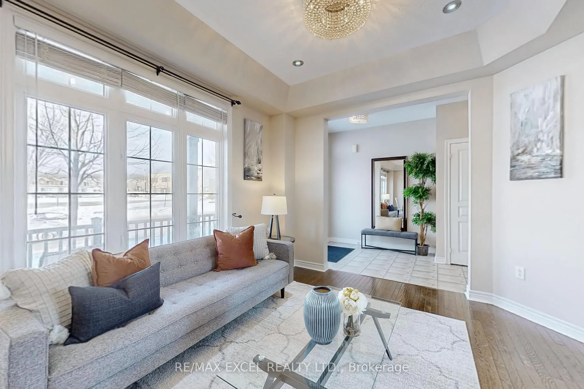 Photo 4 of 553 Riverlands Avenue, Markham, Cornell — HOMEH