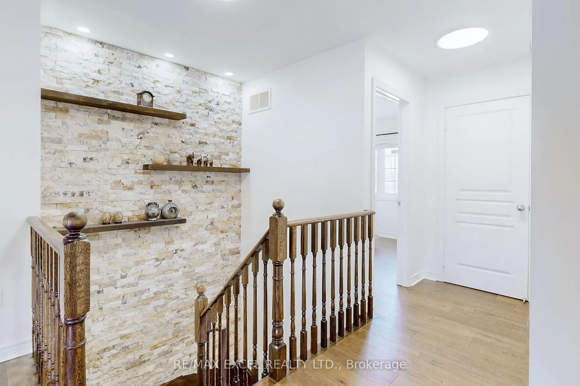 Photo 20 of 553 Riverlands Avenue, Markham, Cornell — HOMEH