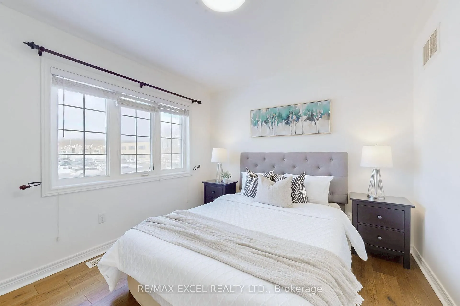 Photo 31 of 553 Riverlands Avenue, Markham, Cornell — HOMEH