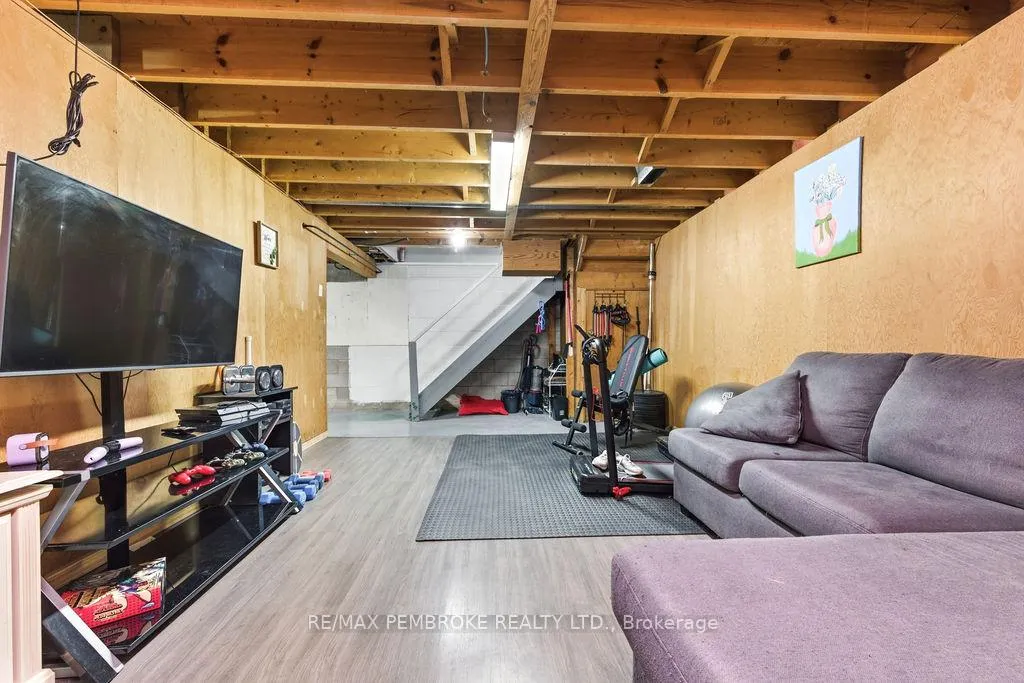 Photo 29 of 28 John Street, Petawawa — HOMEH