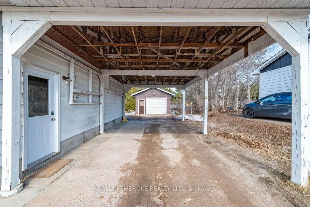 Photo 31 of 28 John Street, Petawawa — HOMEH