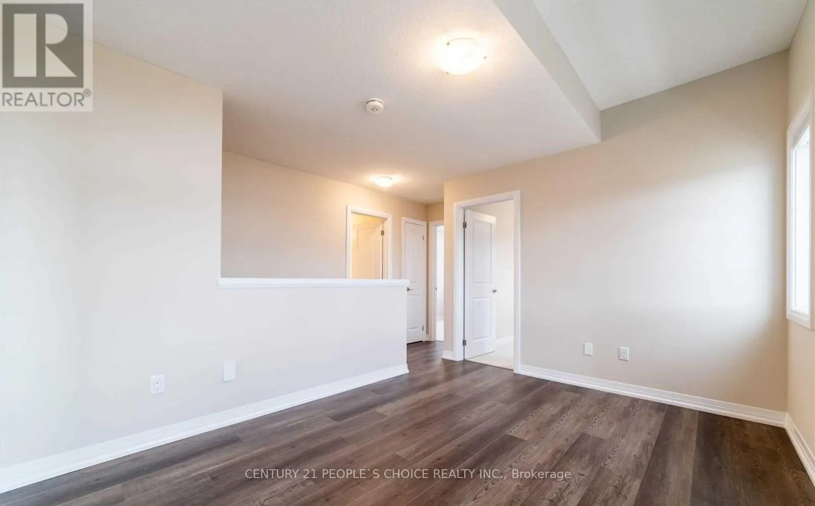 Photo 7 of 122 Monarch Woods Drive, Kitchener — HOMEH