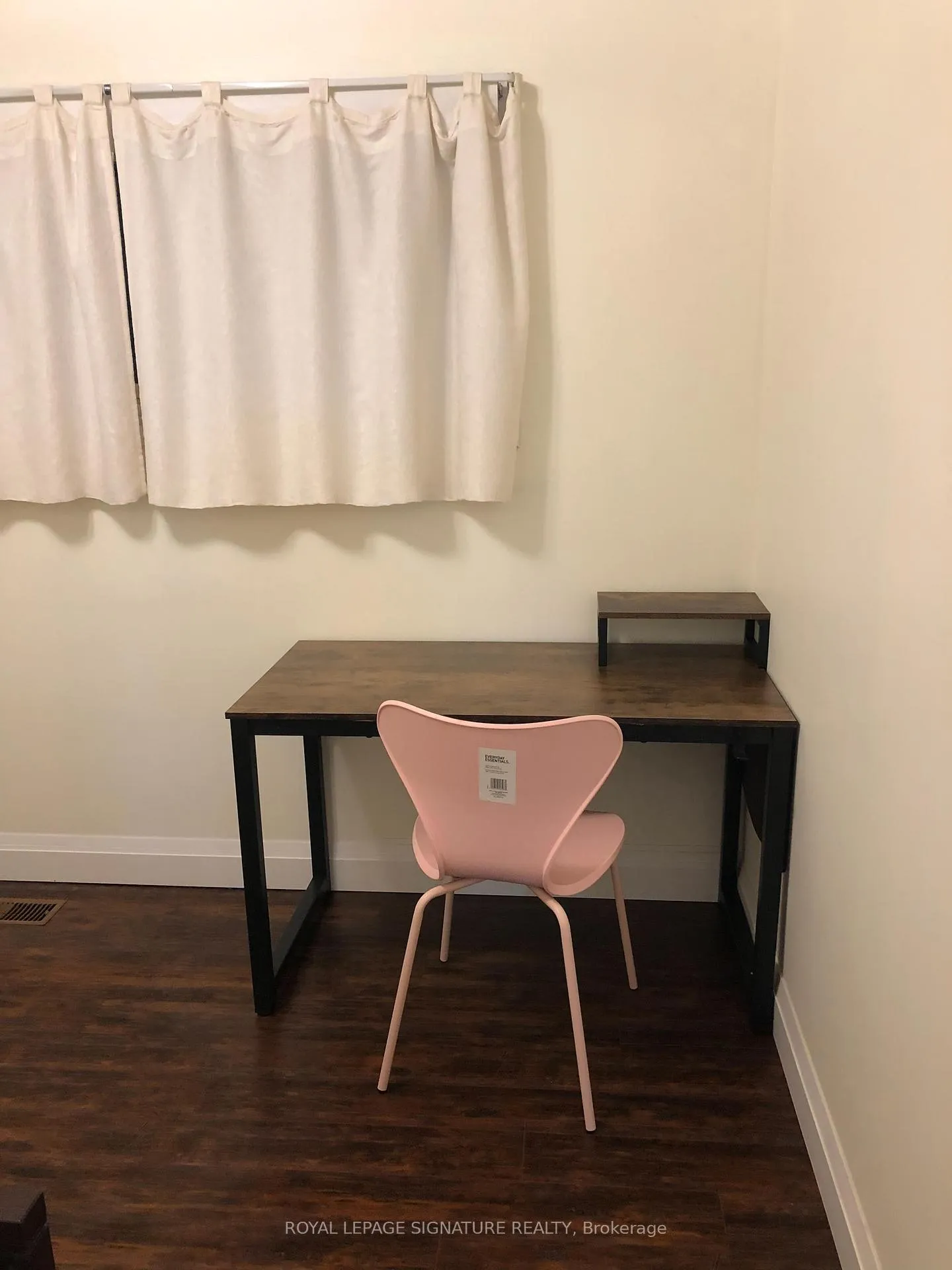 Photo 4 of Unit Main, 306 Westmount Road E, Kitchener — HOMEH
