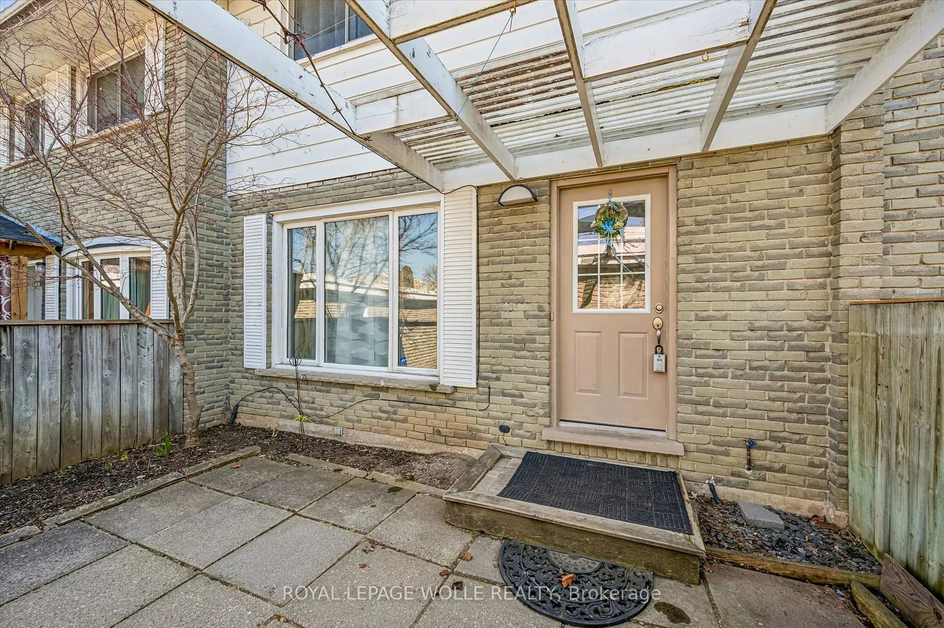 Photo 4 of 55 Ralgreen Crescent, Kitchener — HOMEH